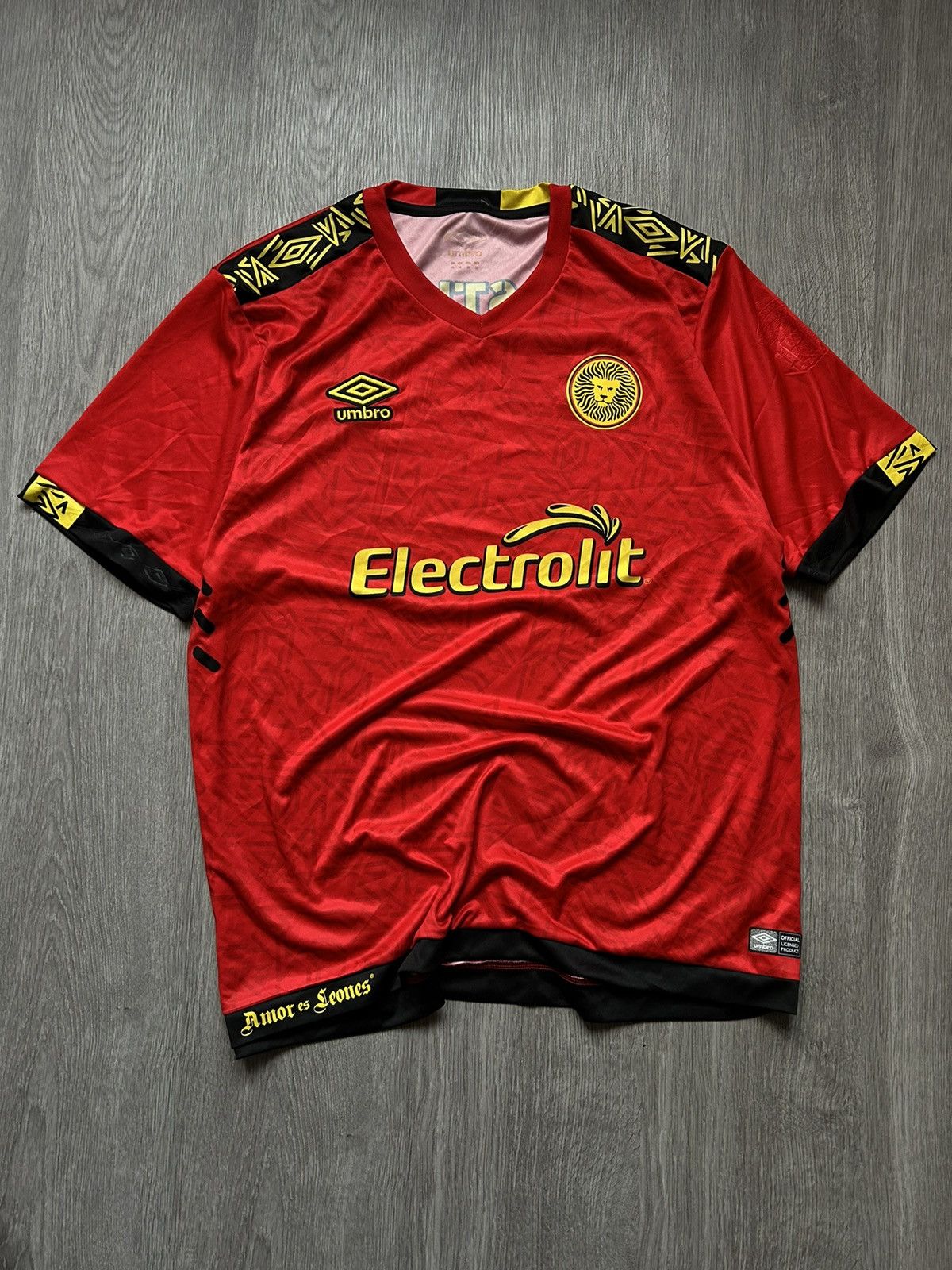 Umbro T-Shirt Soccer Umbro Leones Negros 2020 🔘 Streetwear 🔘 Size US XL / EU 56 / 4 - 1 Thumbnail