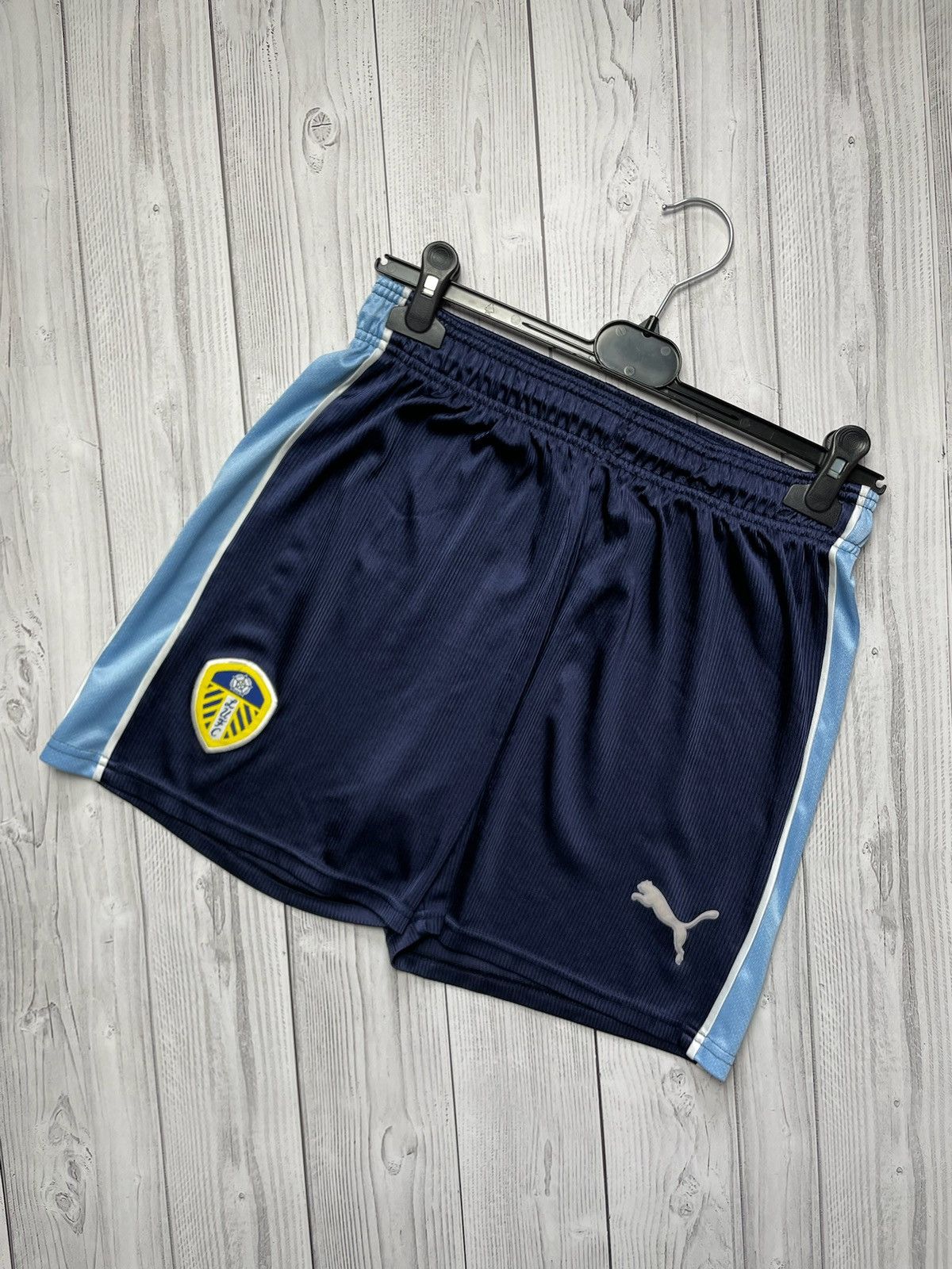 Puma Vintage puma Leeds soccer shorts size S Logo Size US 30 / EU 46 - 1 Thumbnail