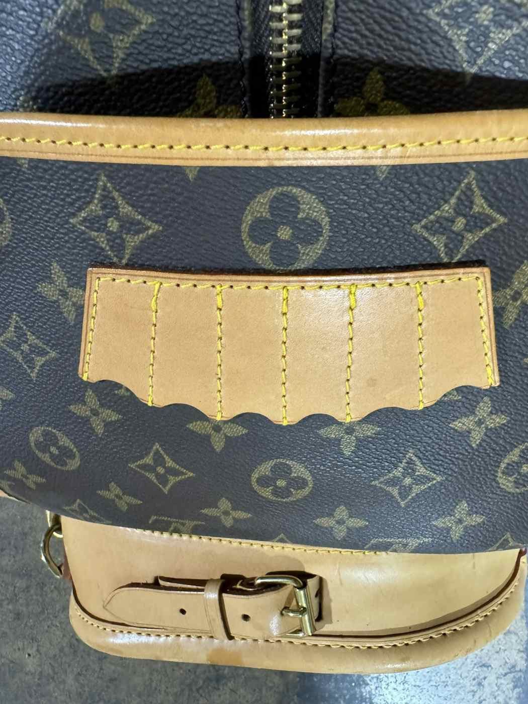 Louis Vuitton EUC Vintage LV Golf Bag SUPER RARE PIECE! Size ONE SIZE - 6 Thumbnail