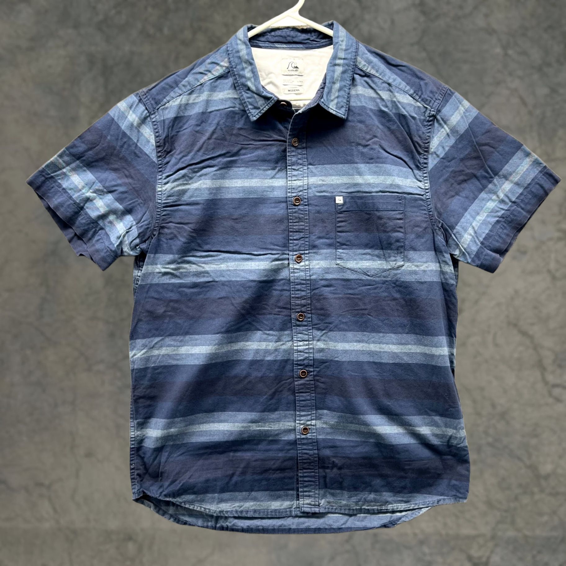 Quiksilver VINTAGE Quiksilver Shirt Mens L Blue Button-Down Striped Short Sleeve Size US L / EU 52-54 / 3 - 1 Thumbnail