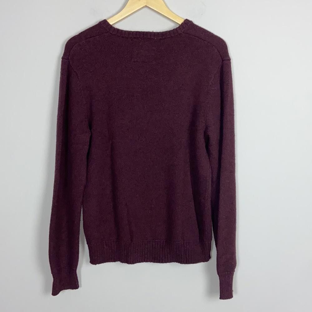 Old Navy Old Navy l V-Neck Fitted Sweater Size Medium Size US M / EU 48-50 / 2 - 3 Thumbnail