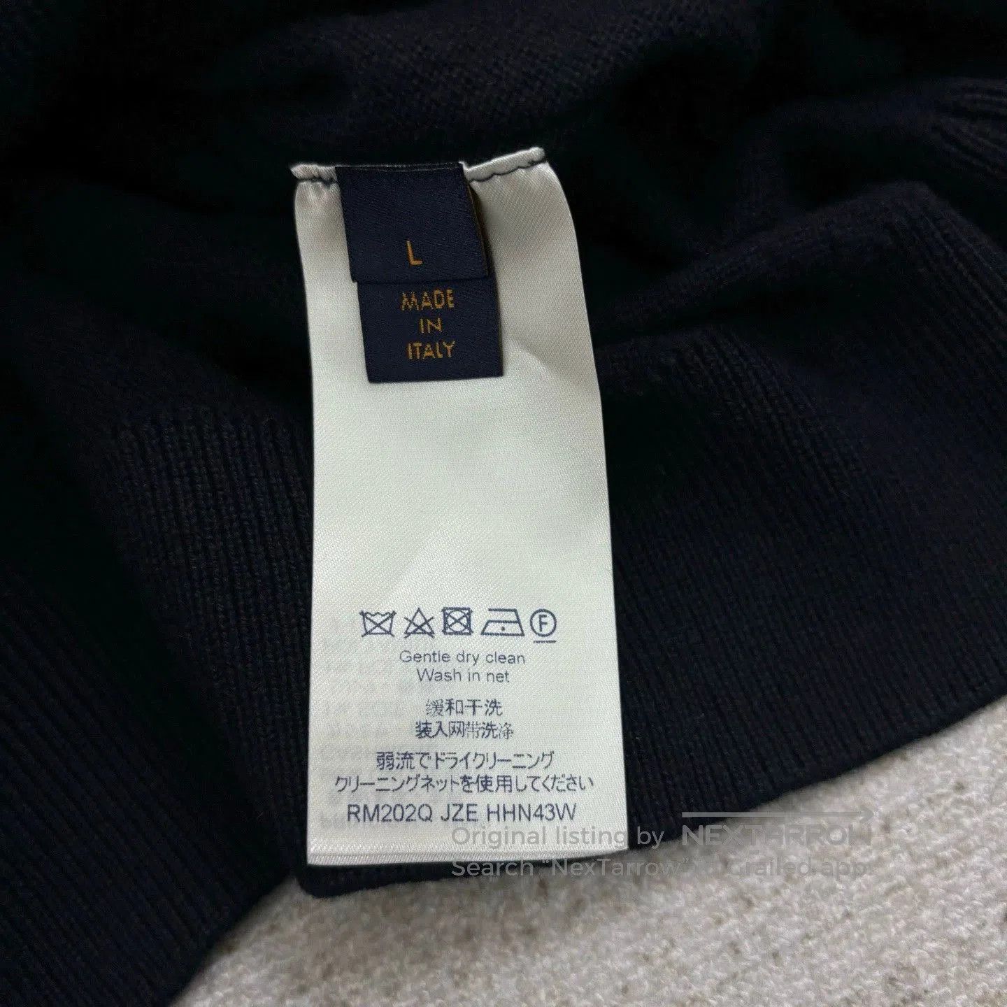 Louis Vuitton Louis Vuitton Solid Back Logo Hoodie. Size US L / EU 52-54 / 3 - 5 Thumbnail