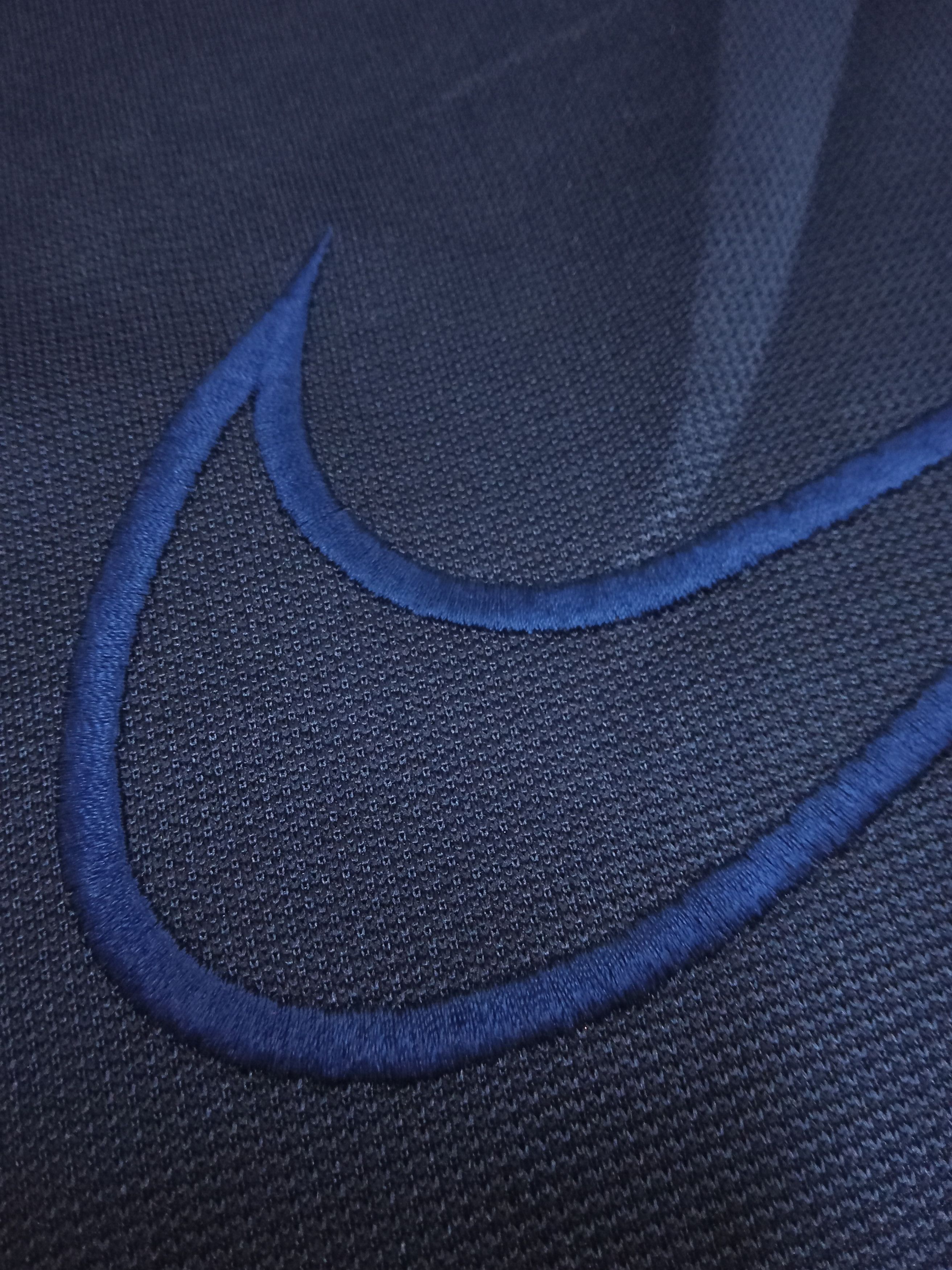 Nike × Vintage Vintage Nike 90s Half Zipped Centre Swosh Hoodie Size US L / EU 52-54 / 3 - 8 Thumbnail