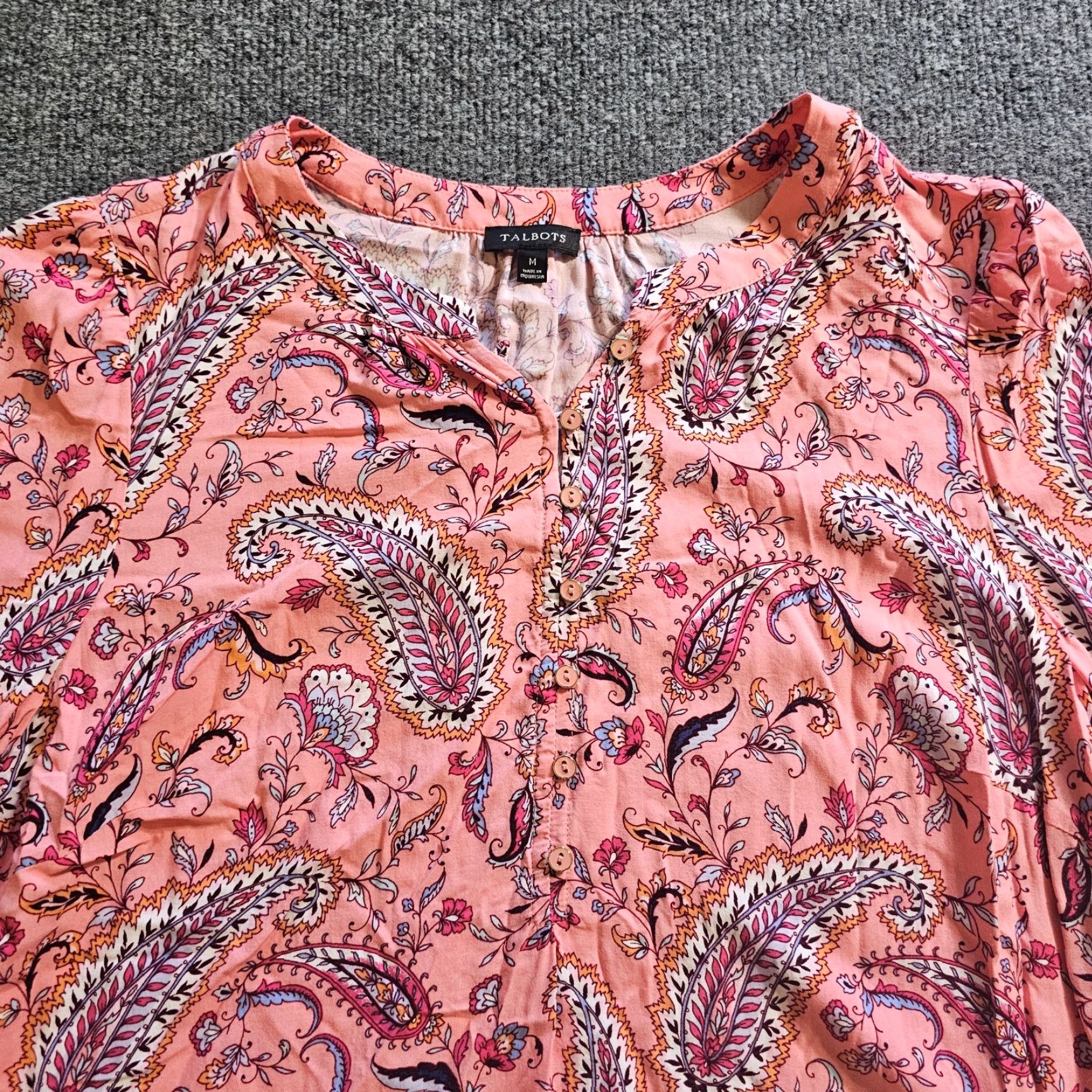 Talbots Talbots Pink Paisley V Neck Long Sleeve Blouse Womens Medium Casual Career Shirt Size M / US 6-8 / IT 42-44 - 2 Thumbnail