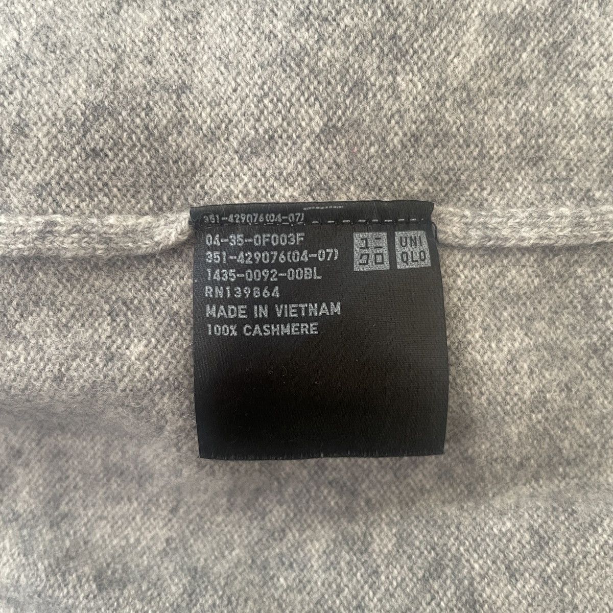 Uniqlo Uniqlo Turtleneck Sweater Size US XS / EU 42 / 0 - 3 Thumbnail