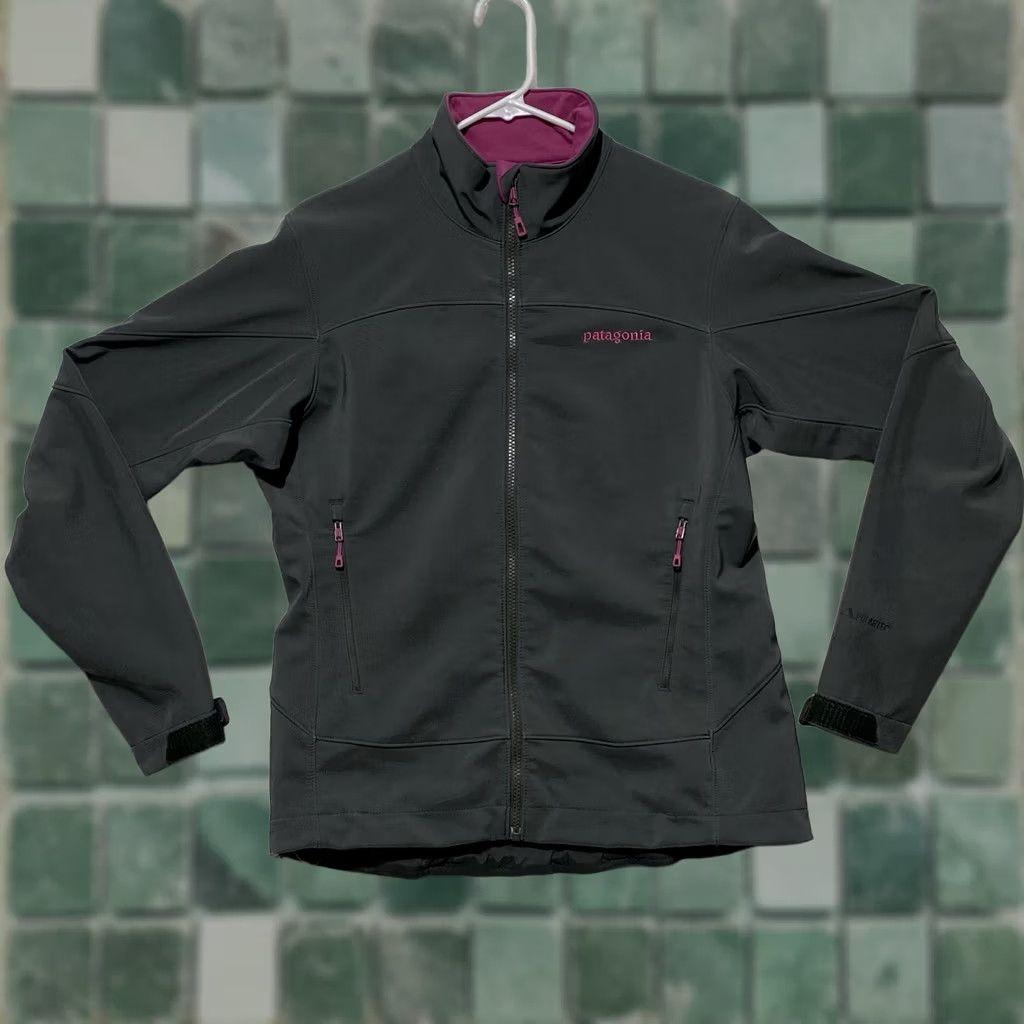 Patagonia Patagonia Jacket Women M Soft Shell Full Zip Grey/Pink Size M / US 6-8 / IT 42-44 - 1 Thumbnail