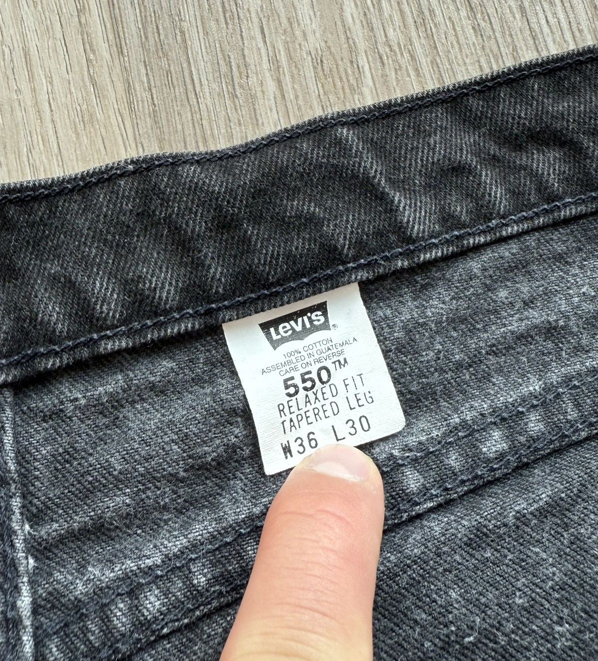 Levi's Vintage Levis 550 Relaxed Fit Black Jeans Denim Pants Size US 36 / EU 52 - 4 Thumbnail