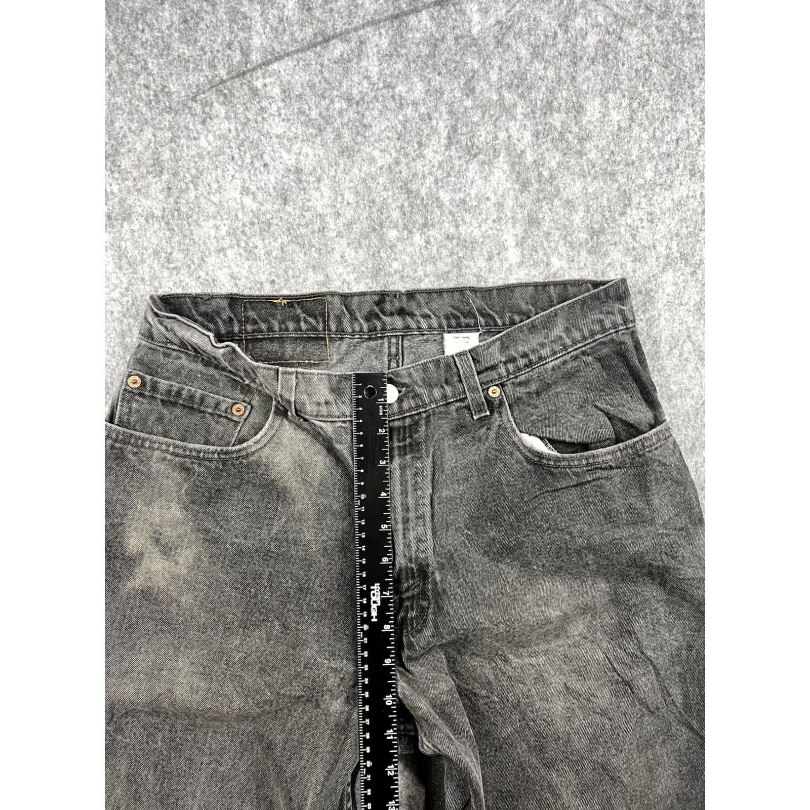 Levi's VINTAGE Levis 570 Jeans Mens Relaxed Straight 33x30 Gray Charcoal Wash Baggy Fit Denim Cotton Pockets 570 Model USA Size US 33 - 4 Thumbnail