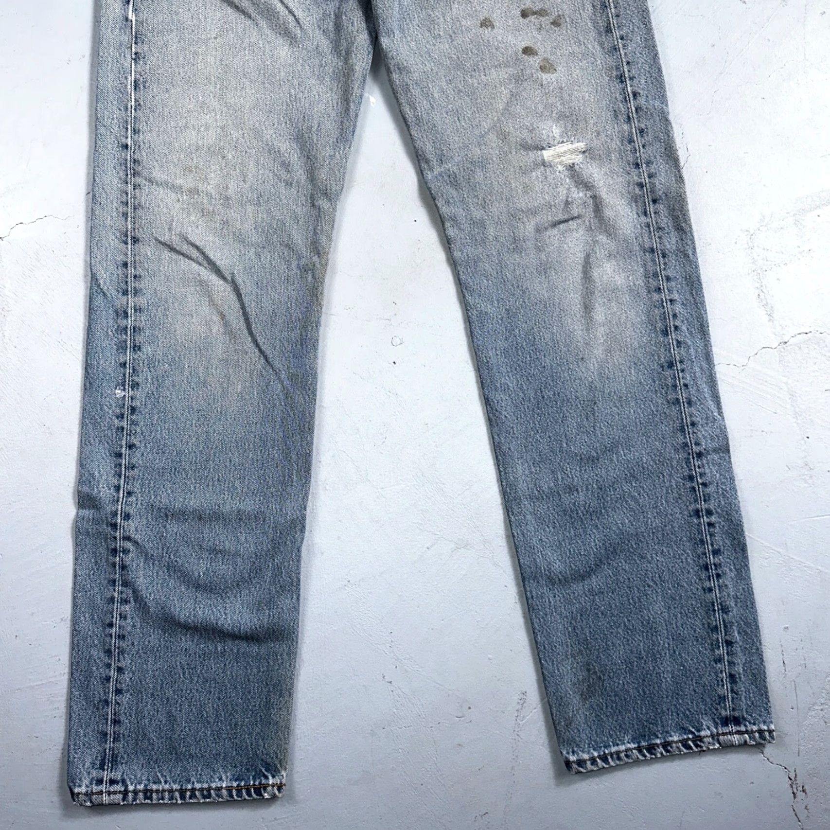 Levi's Levi's 501 Vintage 90s Jeans 34x34 Blue Light Wash Mens Regular Straight 34 Inseam 34 Cotton Denim Jeans Size US 34 / EU 50 - 3 Thumbnail