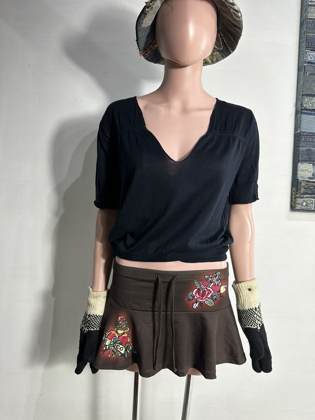 Other Loco boutique Tattoo Style Skirt Size 26" / US 2 / IT 38 - 4 Thumbnail