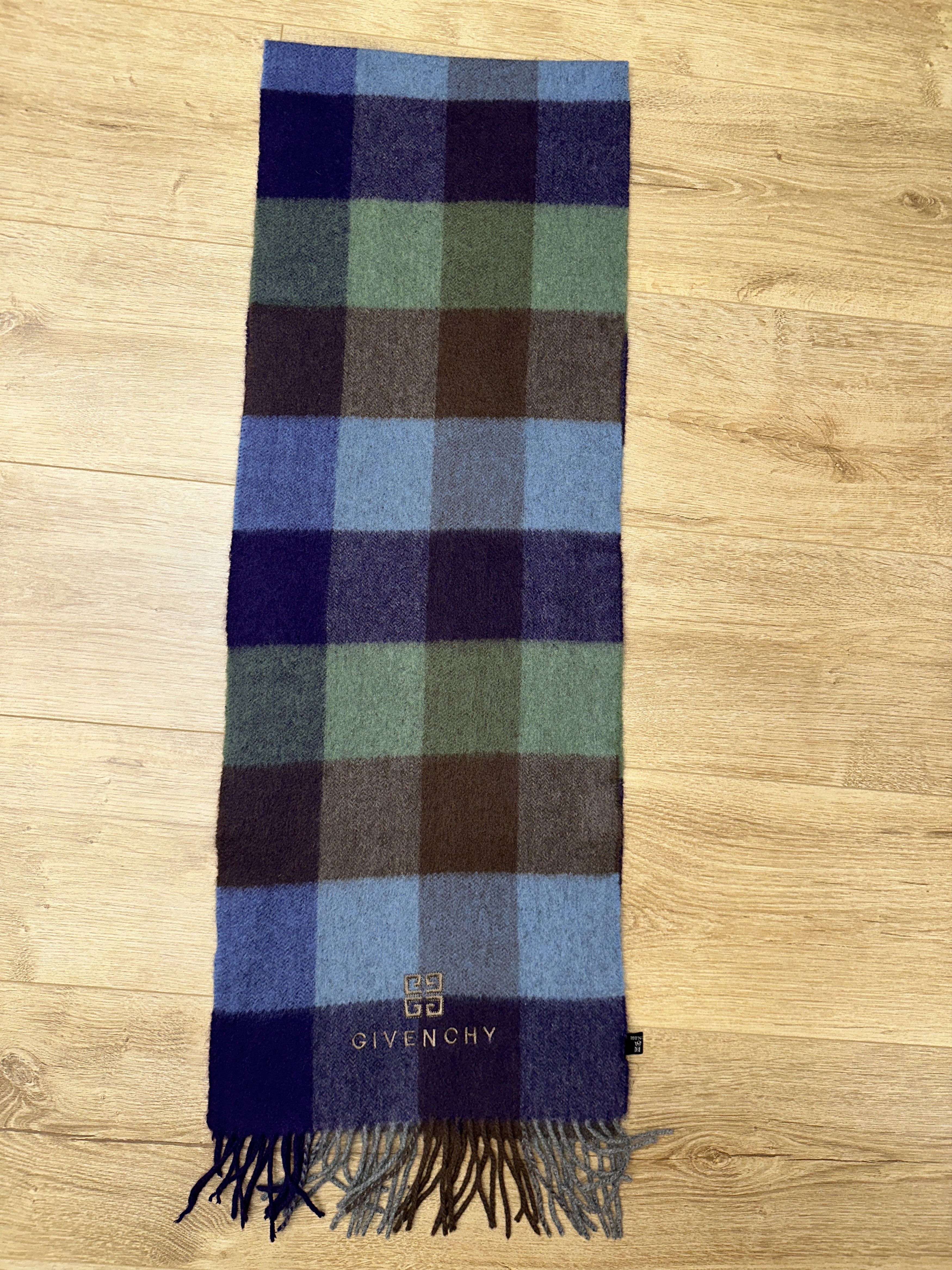 Givenchy Givenchy 100% Cashmere Check 4G Logo Scarf 180x30cm Size ONE SIZE - 8 Thumbnail