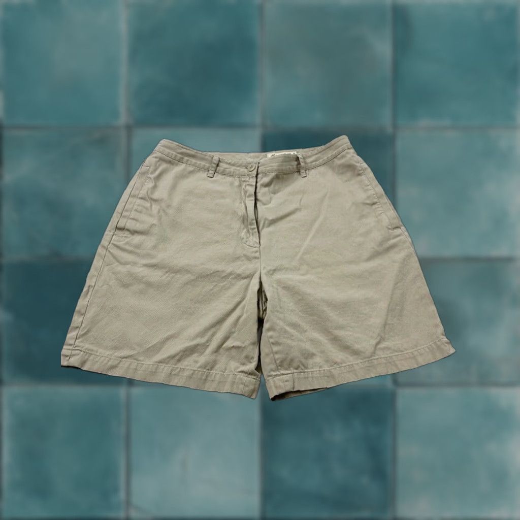 Eddie Bauer Eddie Bauer Bermuda Shorts Women’s 8 Beig e Khaki Knit Cotton Bermuda Shorts Womens Regular Size 8 Outdoor Hiking Classic Size 30" / US 8 / IT 44 - 1 Thumbnail