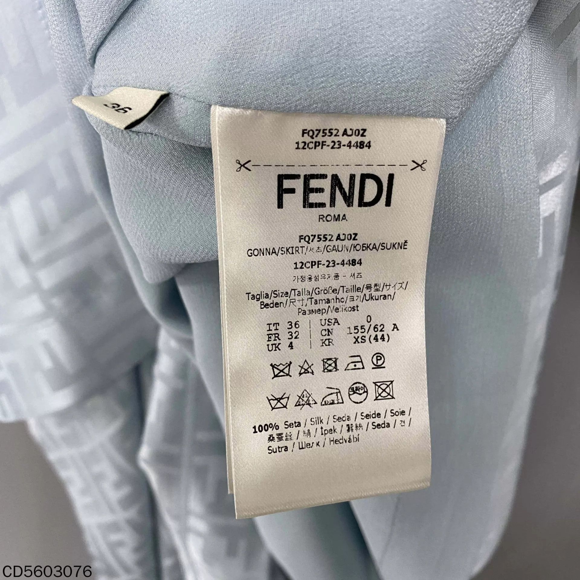 Fendi FENDI Light Blue Silk All-Over Print Skirt 36 Size XS / US 0-2 / IT 36-38 - 4 Thumbnail