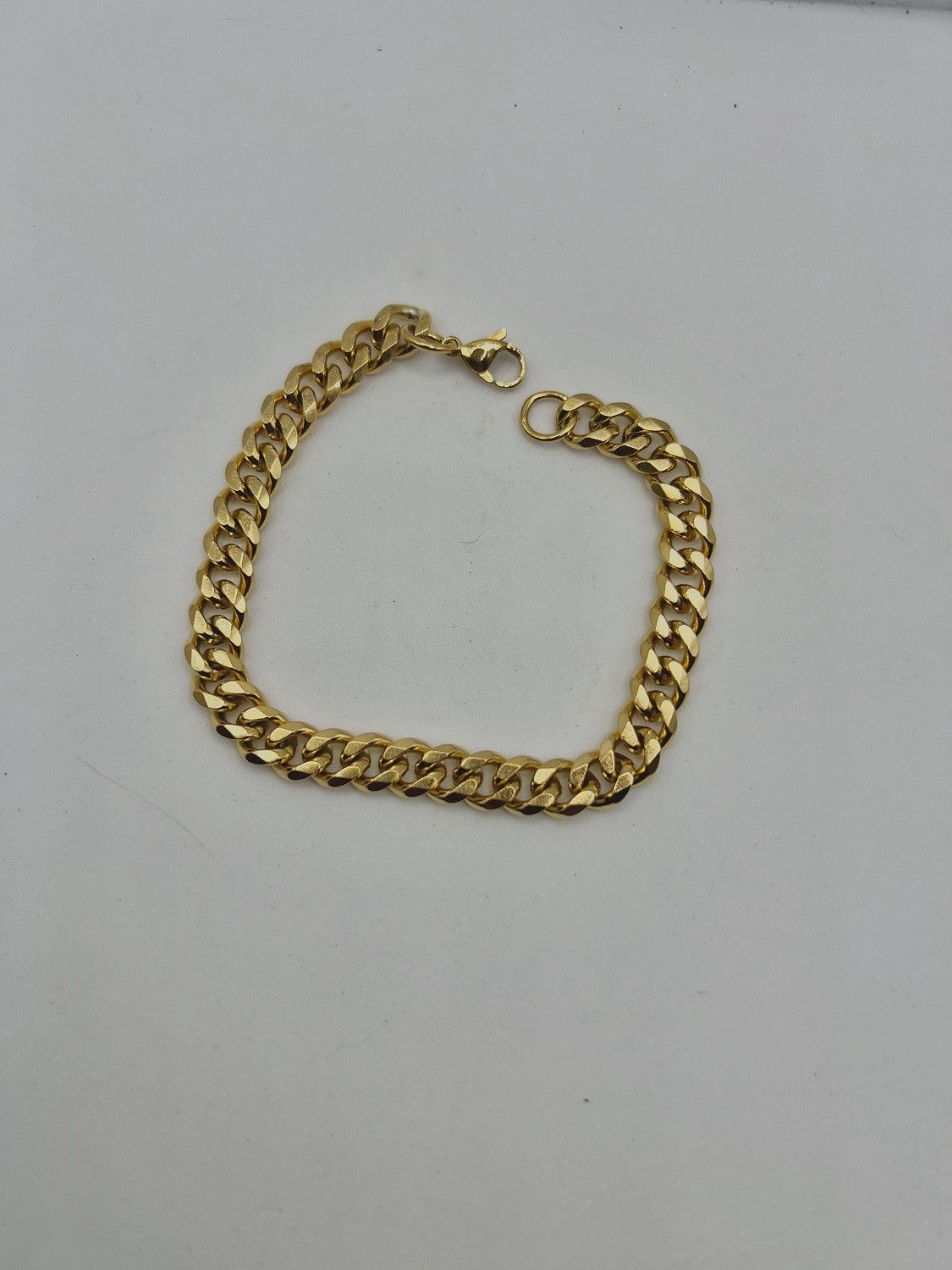 Designer Cuban Gold Chain Bracelet Size ONE SIZE - 1 Thumbnail