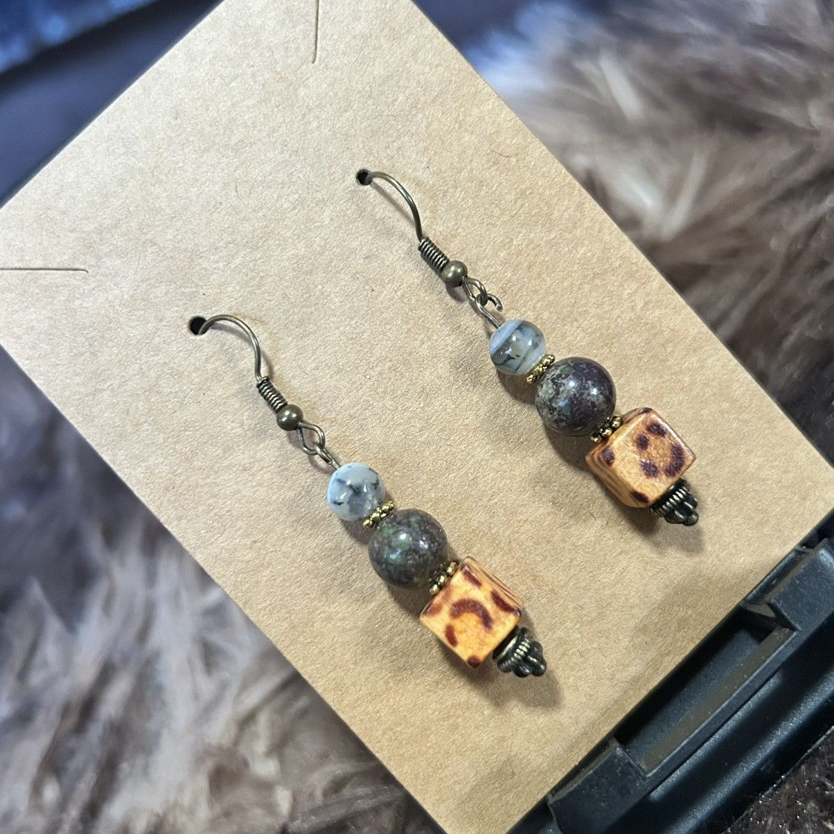 Handmade Handcrafted vintage wood bead dragon vein agate earrings Size ONE SIZE - 1 Thumbnail