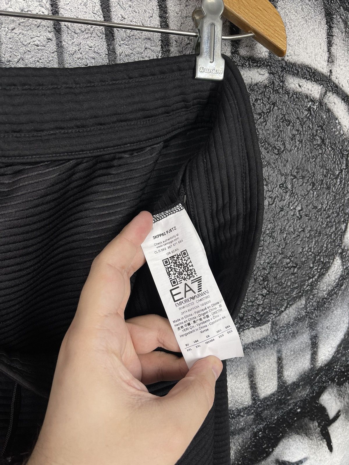 Emporio Armani EA7 Emporio Armani Track Pants Men’s Size XL Size US 36 / EU 52 - 10 Thumbnail
