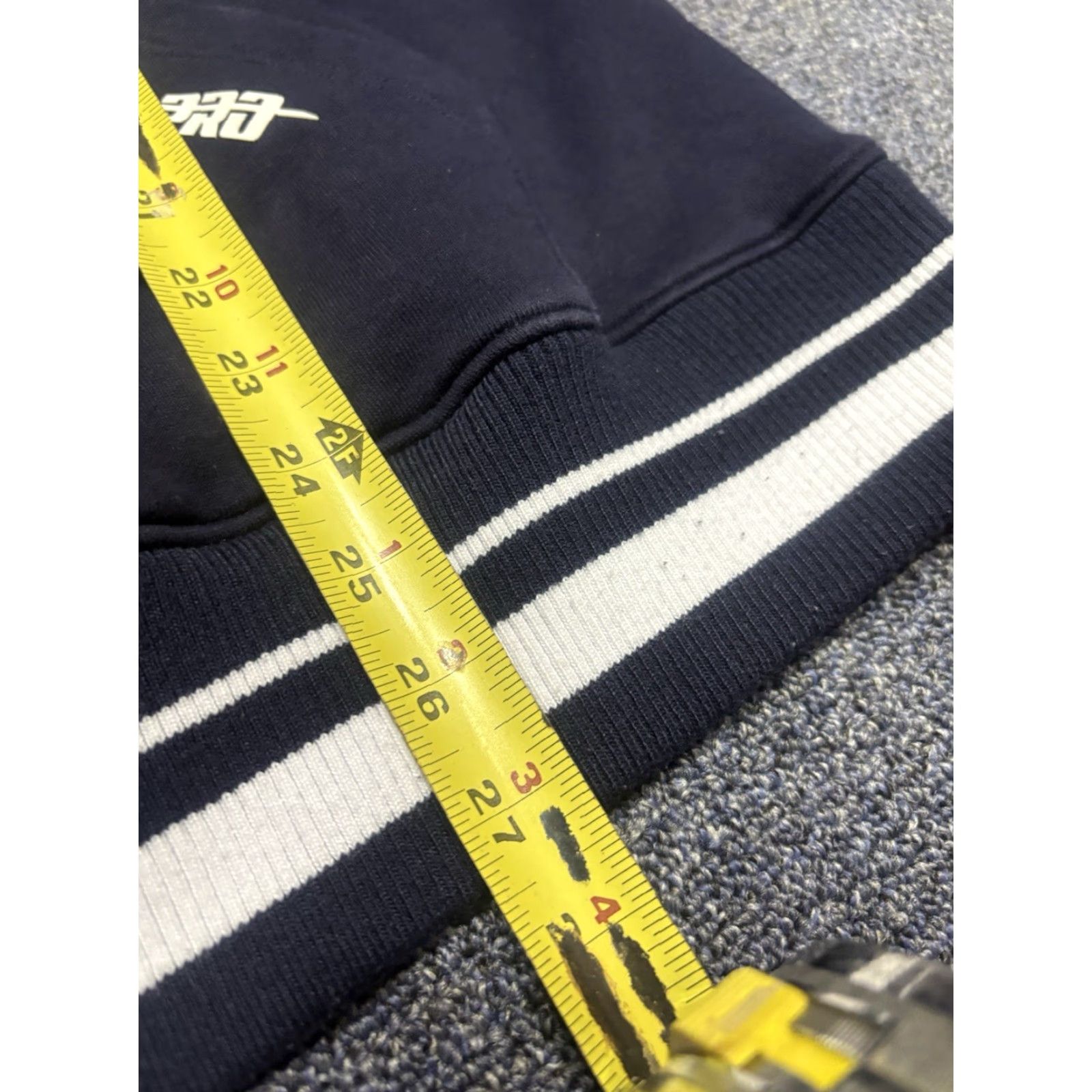 Vintage VINTAGE NC A&T University Hoodie Sweatshirt L Blue NC A&T College Unisex Adults Pullover Hooded Pockets Logo Arm Patch Geometric Size US L / EU 52-54 / 3 - 4 Thumbnail