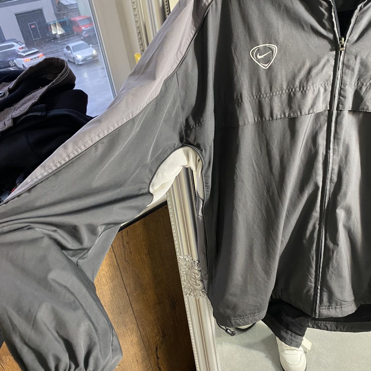 90’s NIKE TRACK JACKET RETRO SWOOSH LOGO Y2K