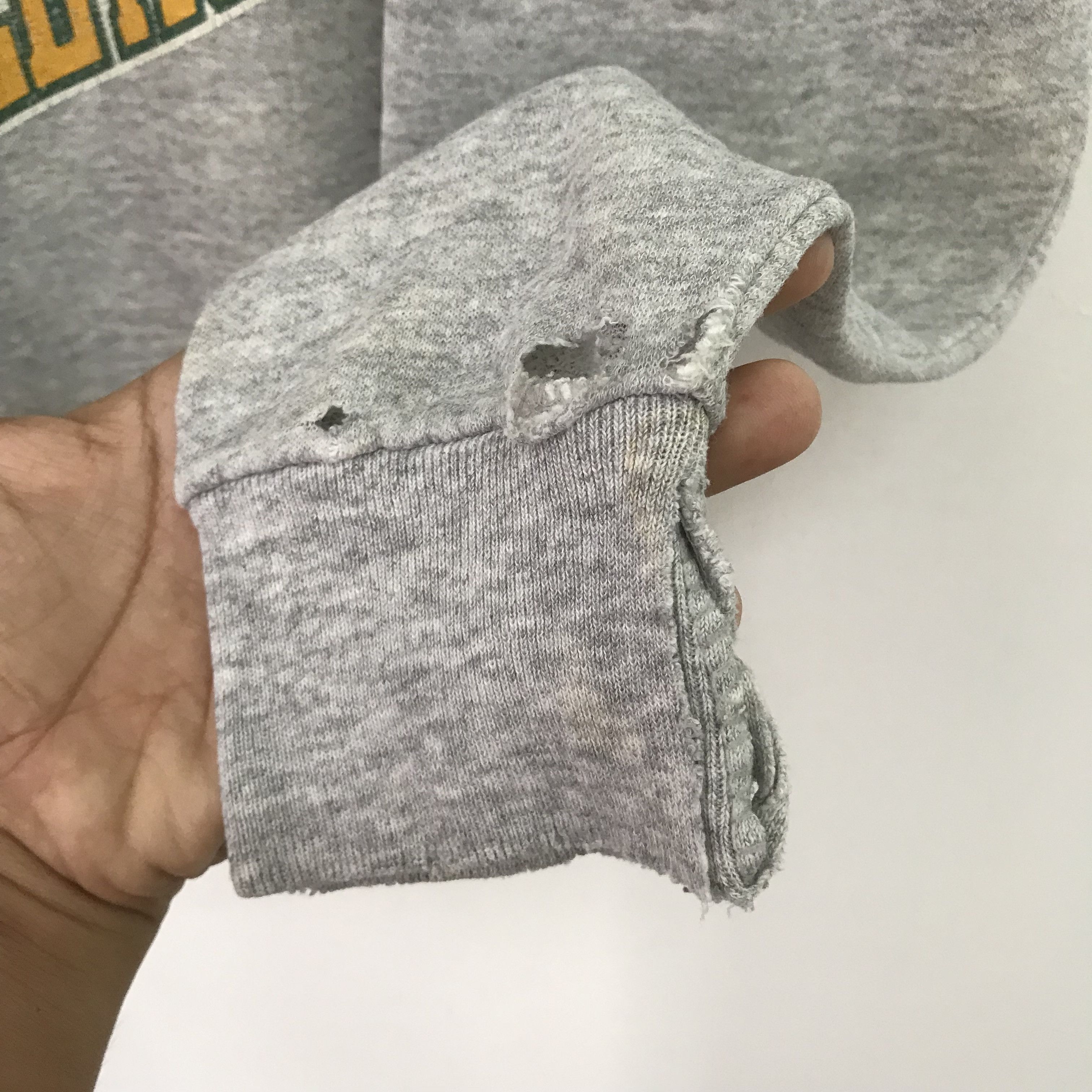 Vintage Vintage 90s Distressed Oakland Athletics Grey - 638 Size US M / EU 48-50 / 2 - 5 Thumbnail