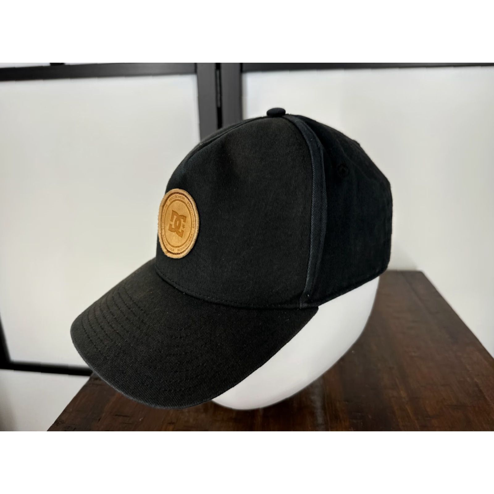 Vintage DC Shoes Hat Snap Back Adult One Size Black Cotton Twill Skate Surf Beach Cap Size ONE SIZE - 3 Thumbnail