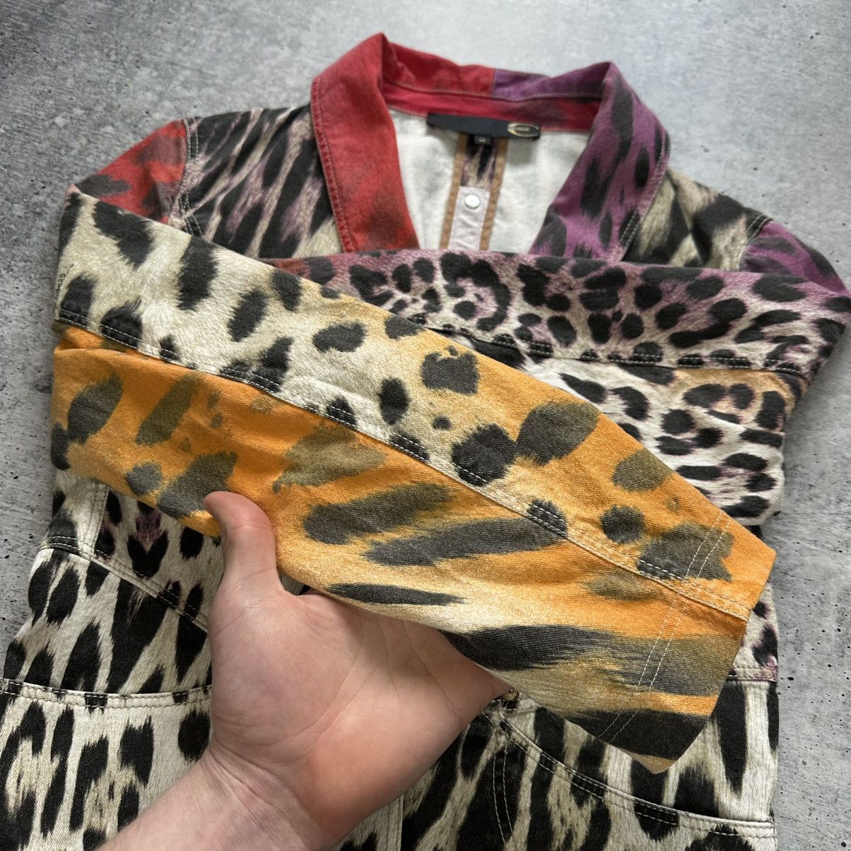 Just Cavalli Vintage Roberto Cavalli Just Cavalli Leopard Print Jacket Size M / US 6-8 / IT 42-44 - 24 Thumbnail
