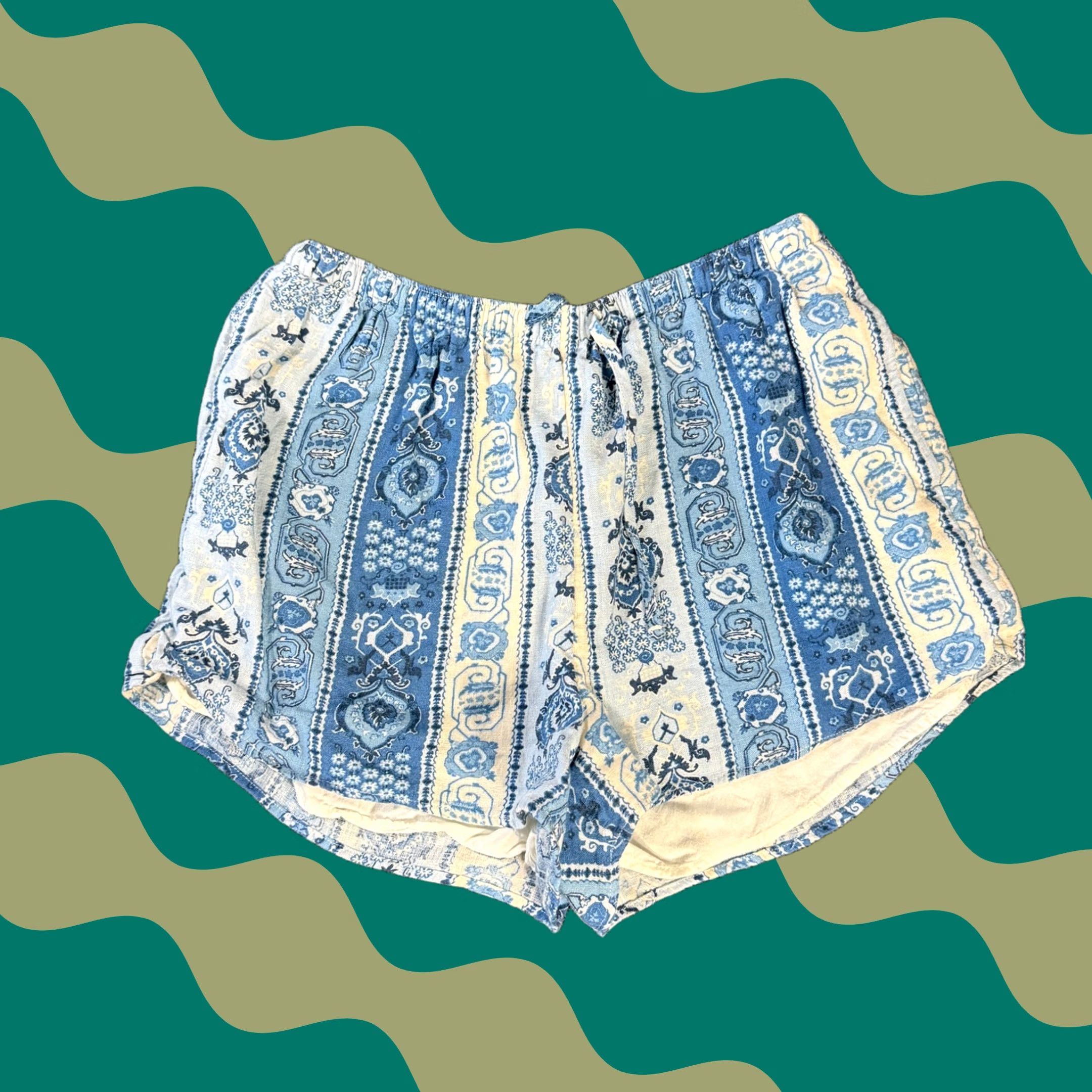 Abercrombie & Fitch VINTAGE Abercrombie & Fitch Shorts Womens S Blue Y2k Flirty Coastal Lounge Mini Size 28" / US 6 / IT 42 - 1 Thumbnail