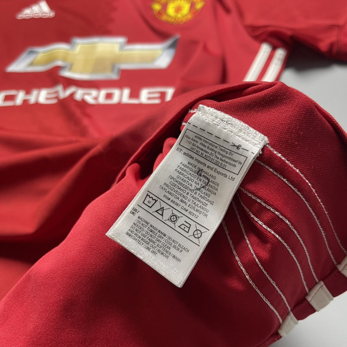 Adidas MAN UNITED ADIDAS 2016/2017 SOCCER HOME JERSEY #11 MARTIAL Size US M / EU 48-50 / 2 - 14 Thumbnail