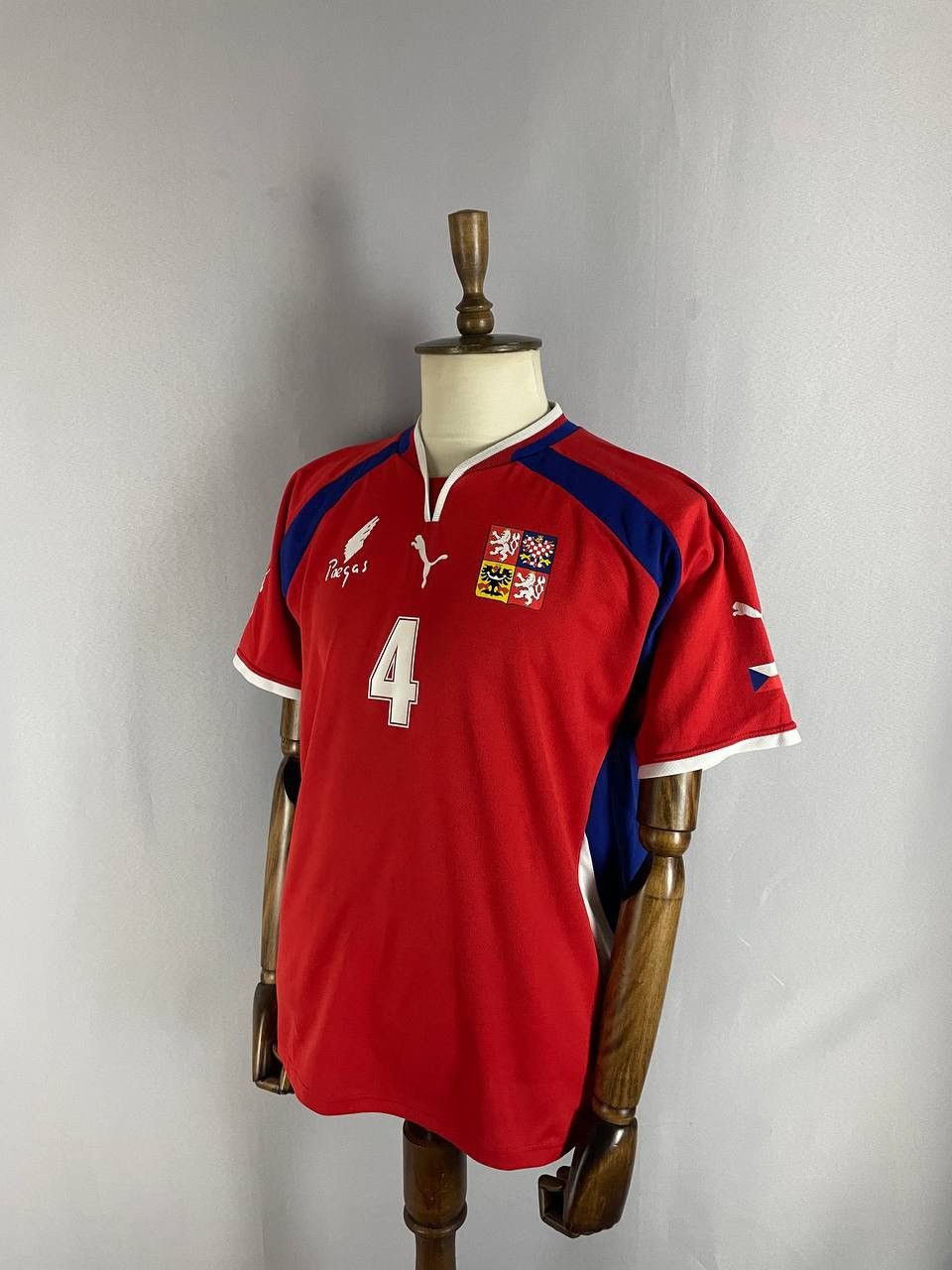 Puma Puma T Shirt Czech Republic 2000 Euro Nedved 4 Red Vintage Size US L / EU 52-54 / 3 - 1 Thumbnail