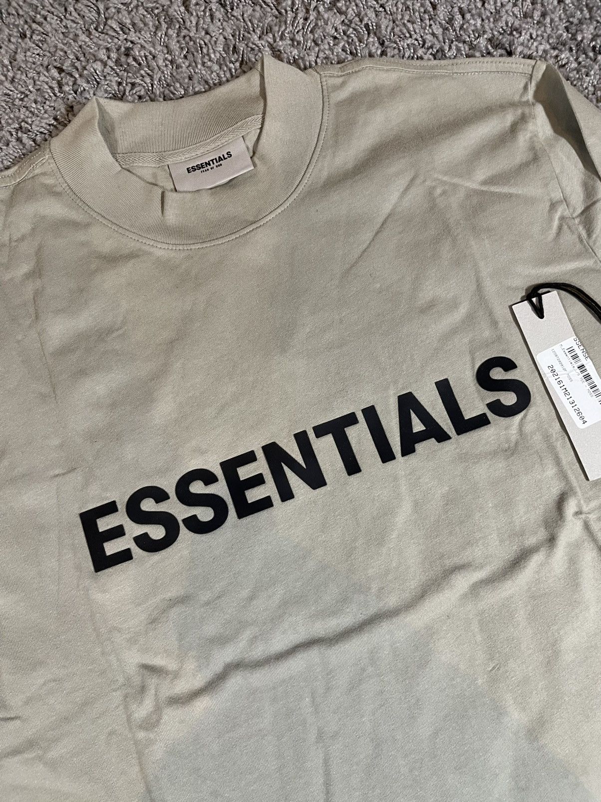 Essentials Fear of God Essentials Boxy L/S T-Shirt Applique Logo Moss Size US M / EU 48-50 / 2 - 2 Thumbnail