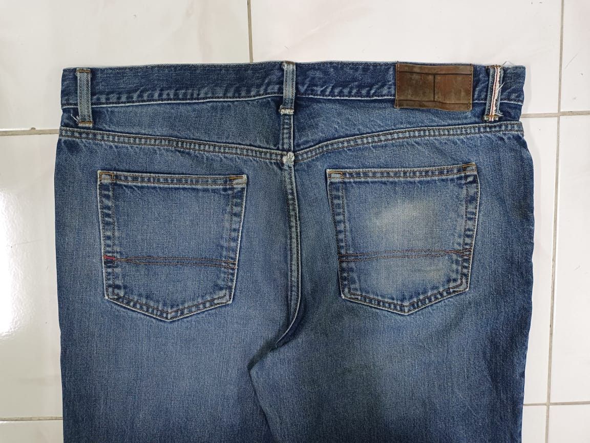 Tommy Hilfiger × Vintage Distressed Tommy Hilfiger Classic Jeans Straight Denim Pants Size US 39 - 5 Thumbnail