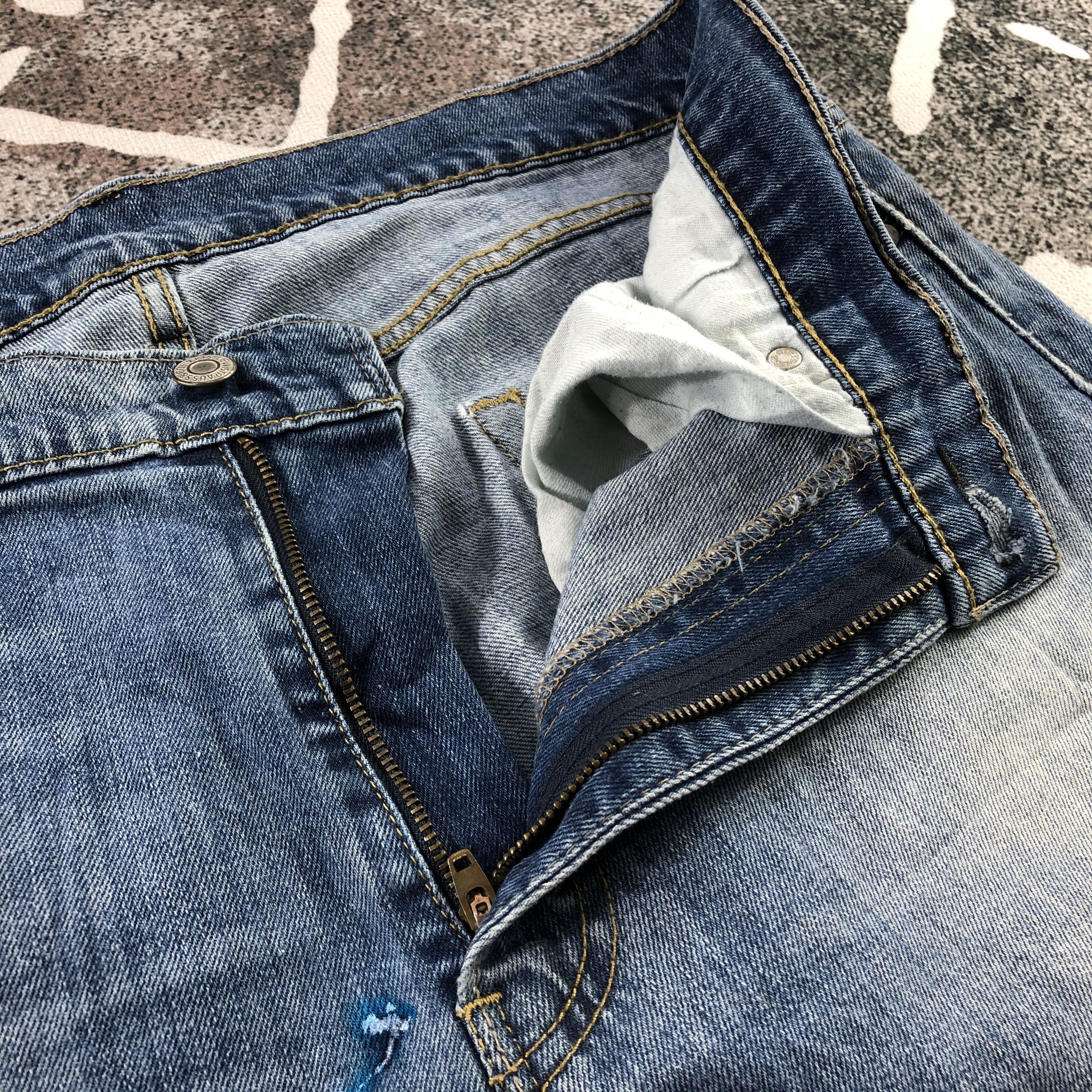 Levi's Vintage Levis 513 Jeans Medium Blue Denim KJ1378 Size US 34 / EU 50 - 8 Thumbnail