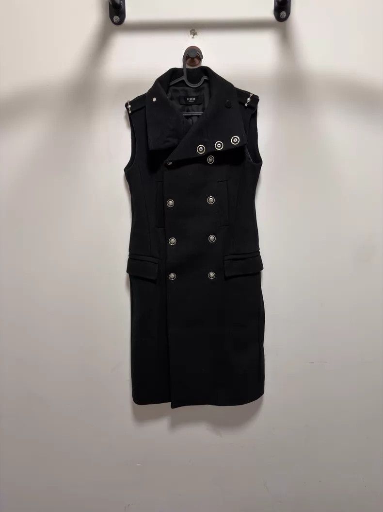 Versace Versace Black long coat Size M / US 6-8 / IT 42-44 - 1 Thumbnail