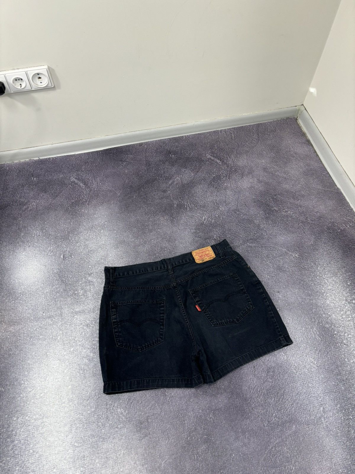 Levi's Vintage Levi’s 501 Y2K Hype Black Denim Shorts Jorts Size US 36 / EU 52 - 3 Thumbnail