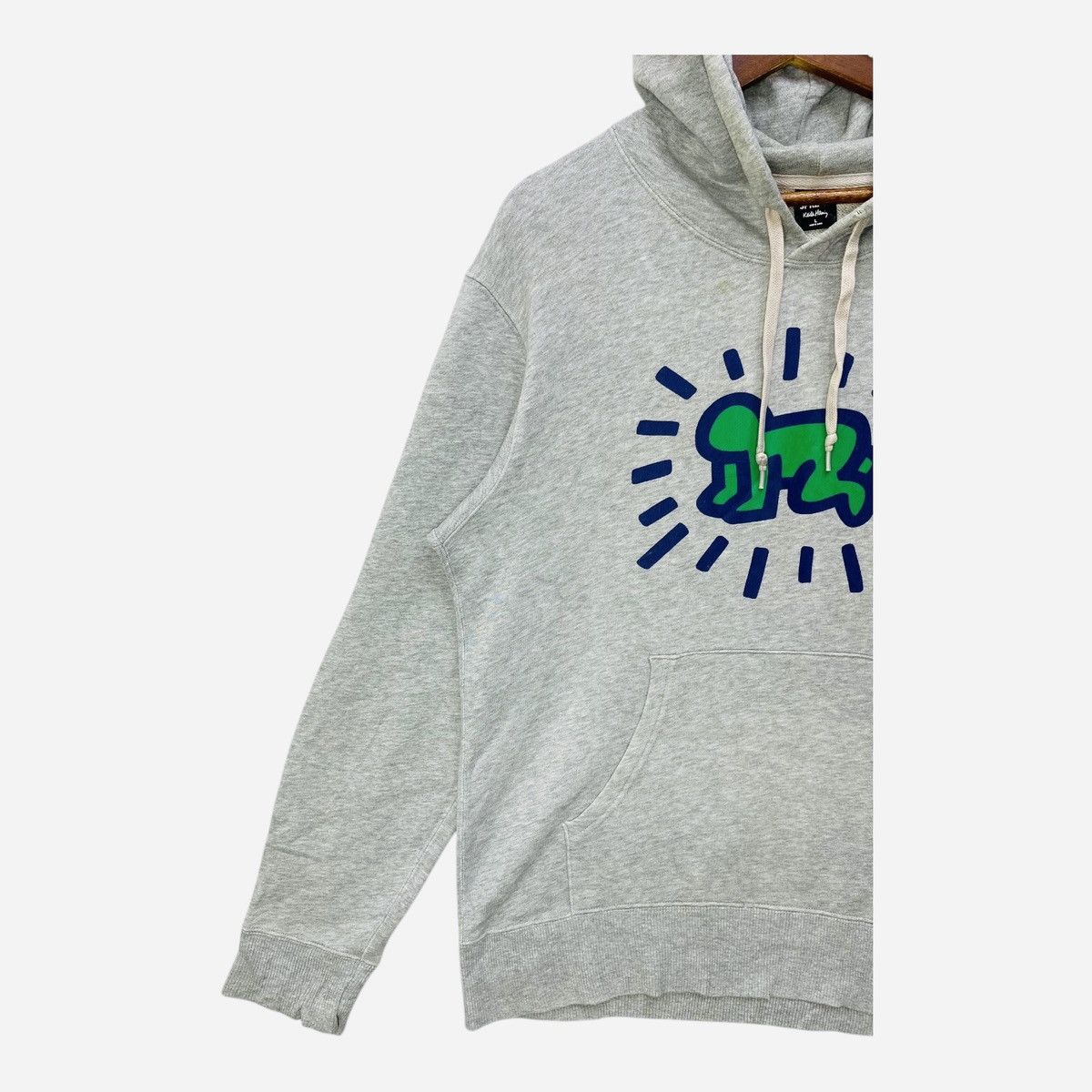 Keith Haring Keith Haring X Uniqlo Hoodie Big Logo Pullover Jumper Size L Size US L / EU 52-54 / 3 - 3 Thumbnail