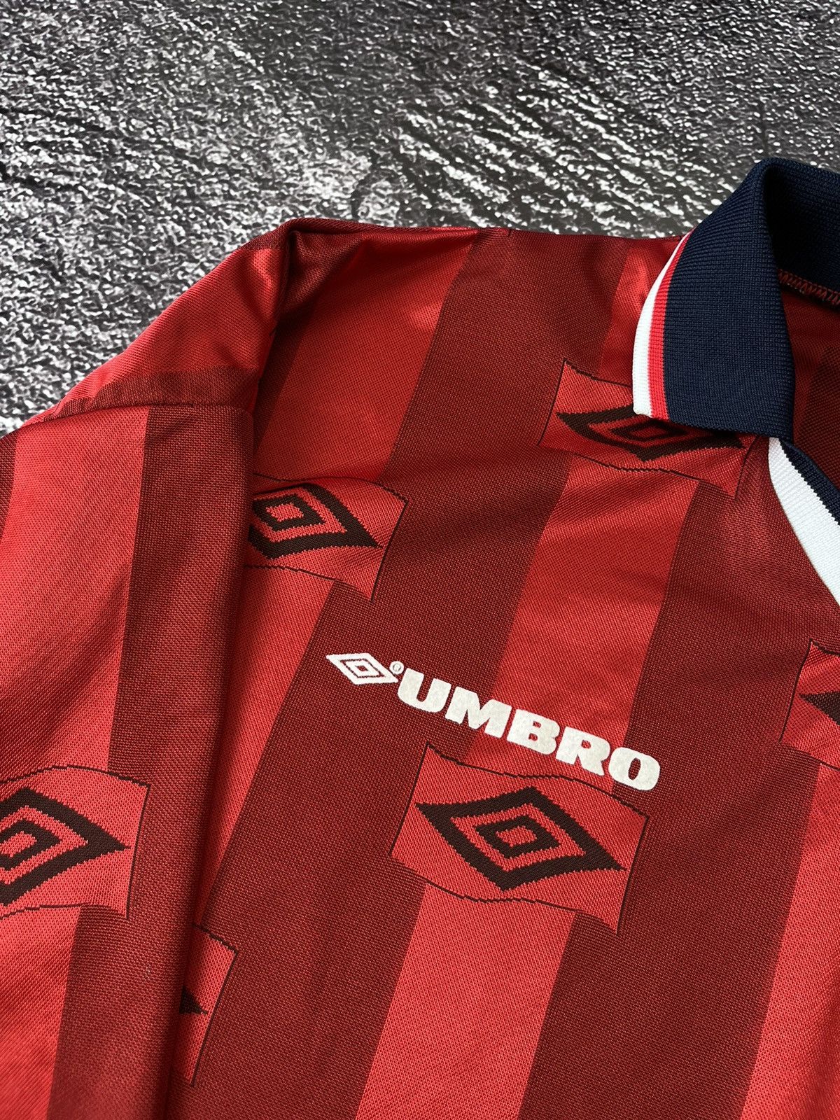 Umbro Vintage Umbro Monogram Longsleeve Shirt Jersey Red Size XL Size US XL / EU 56 / 4 - 5 Thumbnail