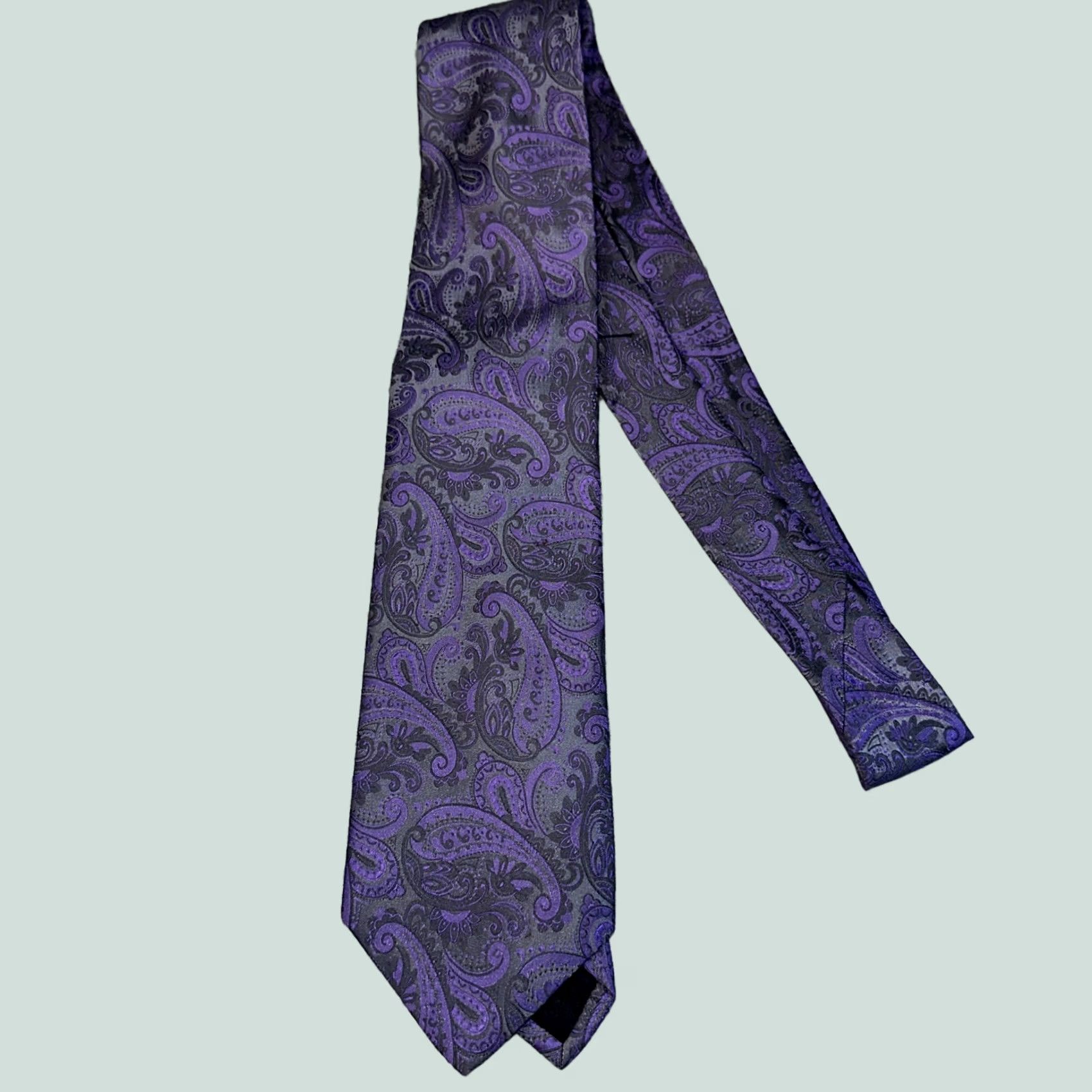 Vintage Men’s Tie Purple Paisley 59 Inch Size ONE SIZE - 1 Thumbnail