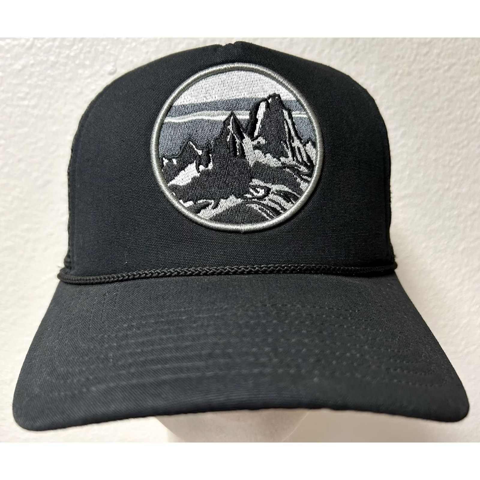 Patagonia Patagonia Fitz Roy Mountains Skyline Patch Rope Snapback Hat Black Rare FA13 Size ONE SIZE - 2 Thumbnail
