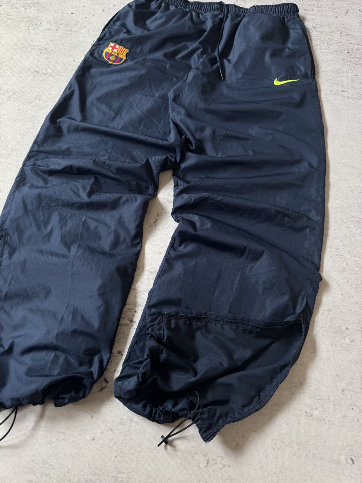 Nike × Vintage NIKE FCB BARCELONA NYLON VINTAGE K OVERSIZE BAGGY FIT PANTS Size US 32 / EU 48 - 4 Thumbnail