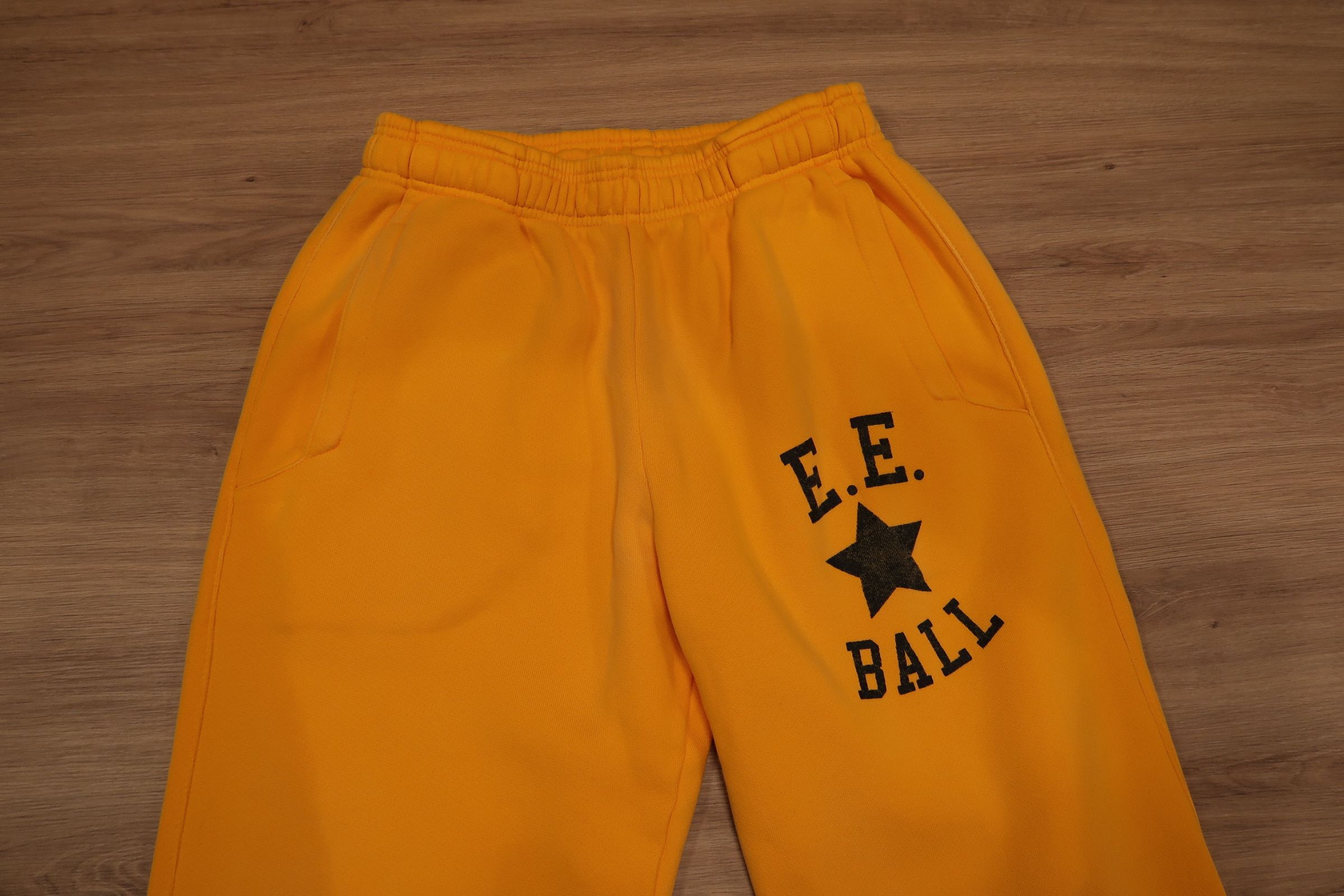 Eric Emanuel Eric Emanuel BALL Sweatpant Yellow Size US 34 / EU 50 - 3 Thumbnail