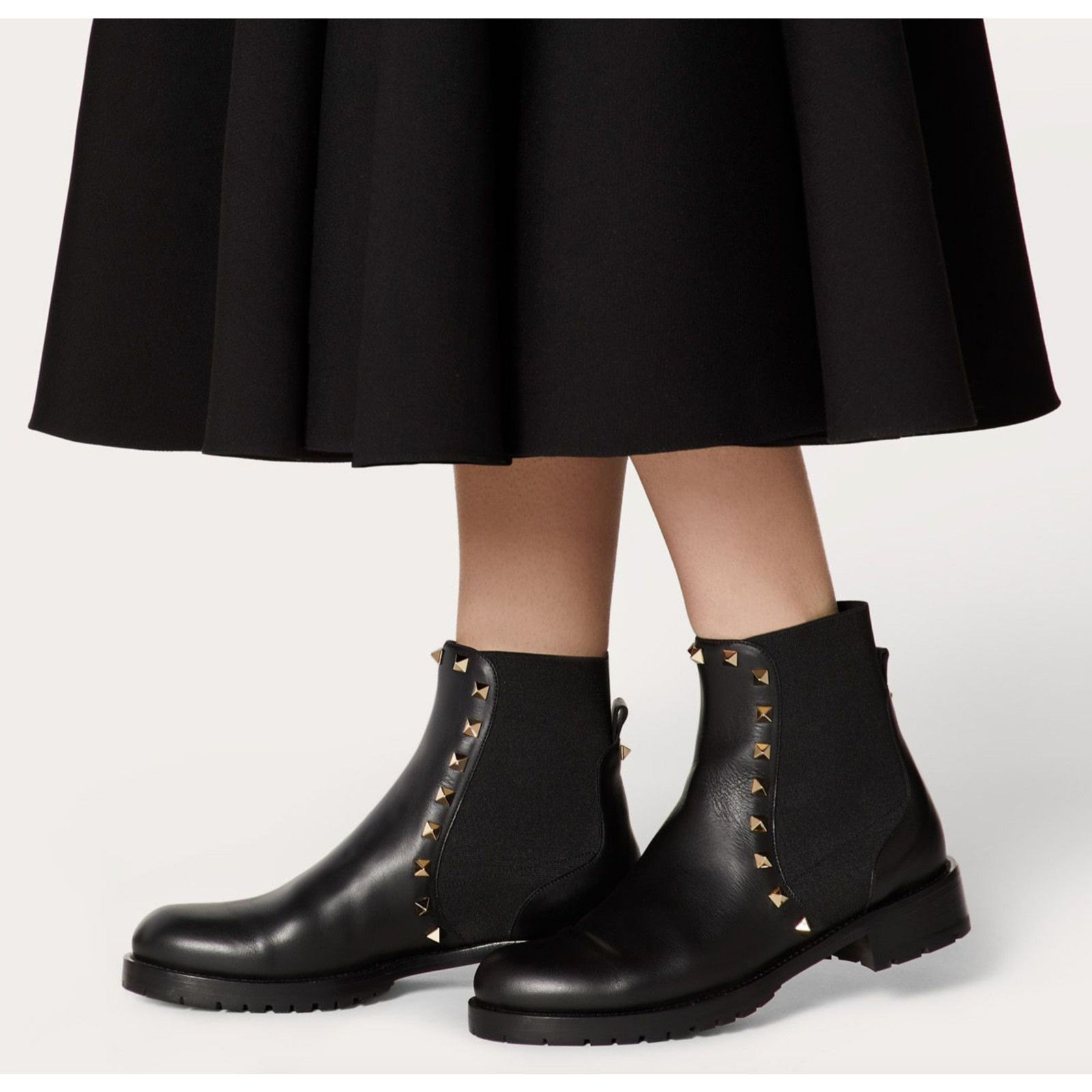 Valentino Valentino Rockstud Chelsea 20mm Black Leather Stud Heel Size US 7 / IT 37 - 8 Thumbnail