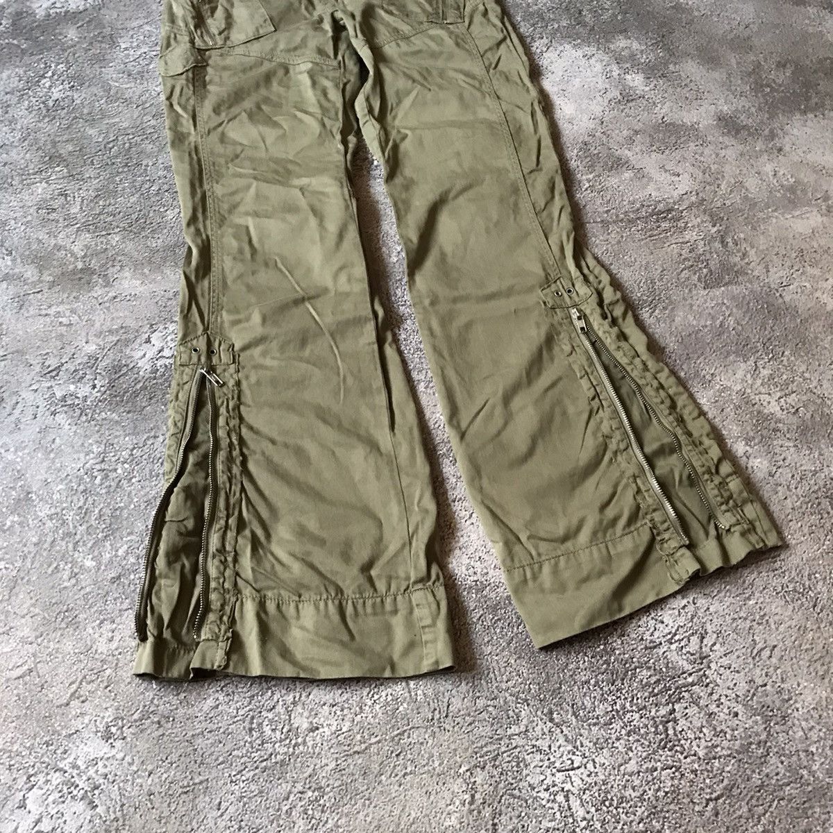 Vintage Vintage 90s Baggy Cargo Pants Flared Parachute Streetwear 30 Size 30" / US 8 / IT 44 - 2 Thumbnail
