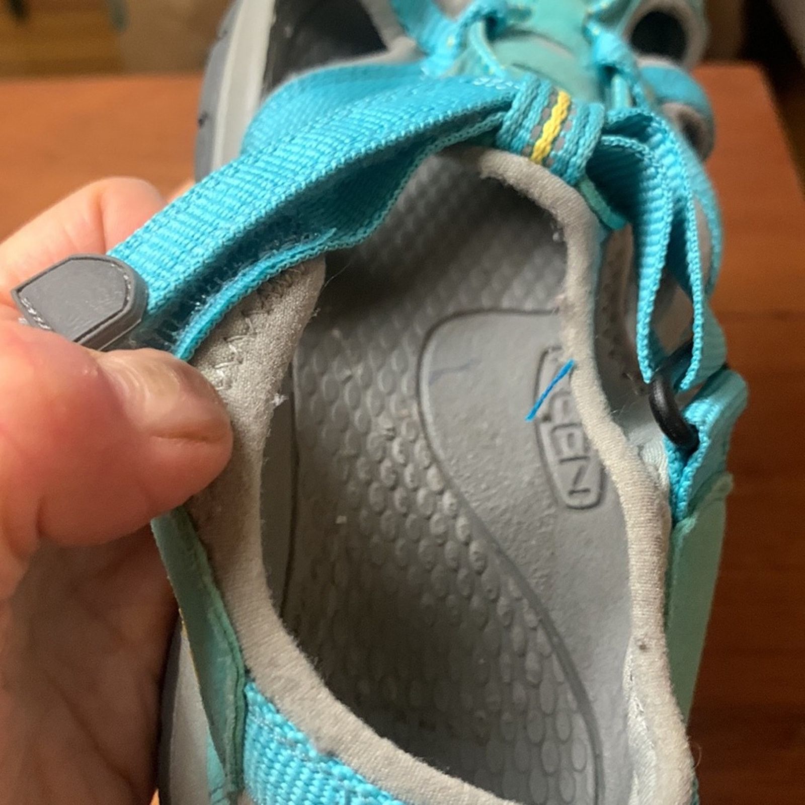 KEEN Keen NWOT sport sandals turquoise watershoes watersandals Size US 5 / IT 35 - 9 Thumbnail