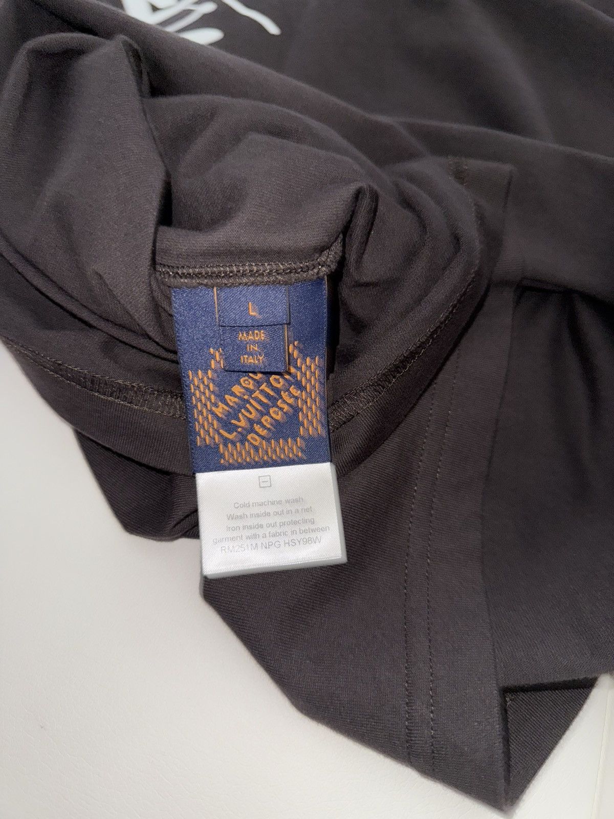 Louis Vuitton Louis Vuitton logo t shirt Size US M / EU 48-50 / 2 - 3 Thumbnail