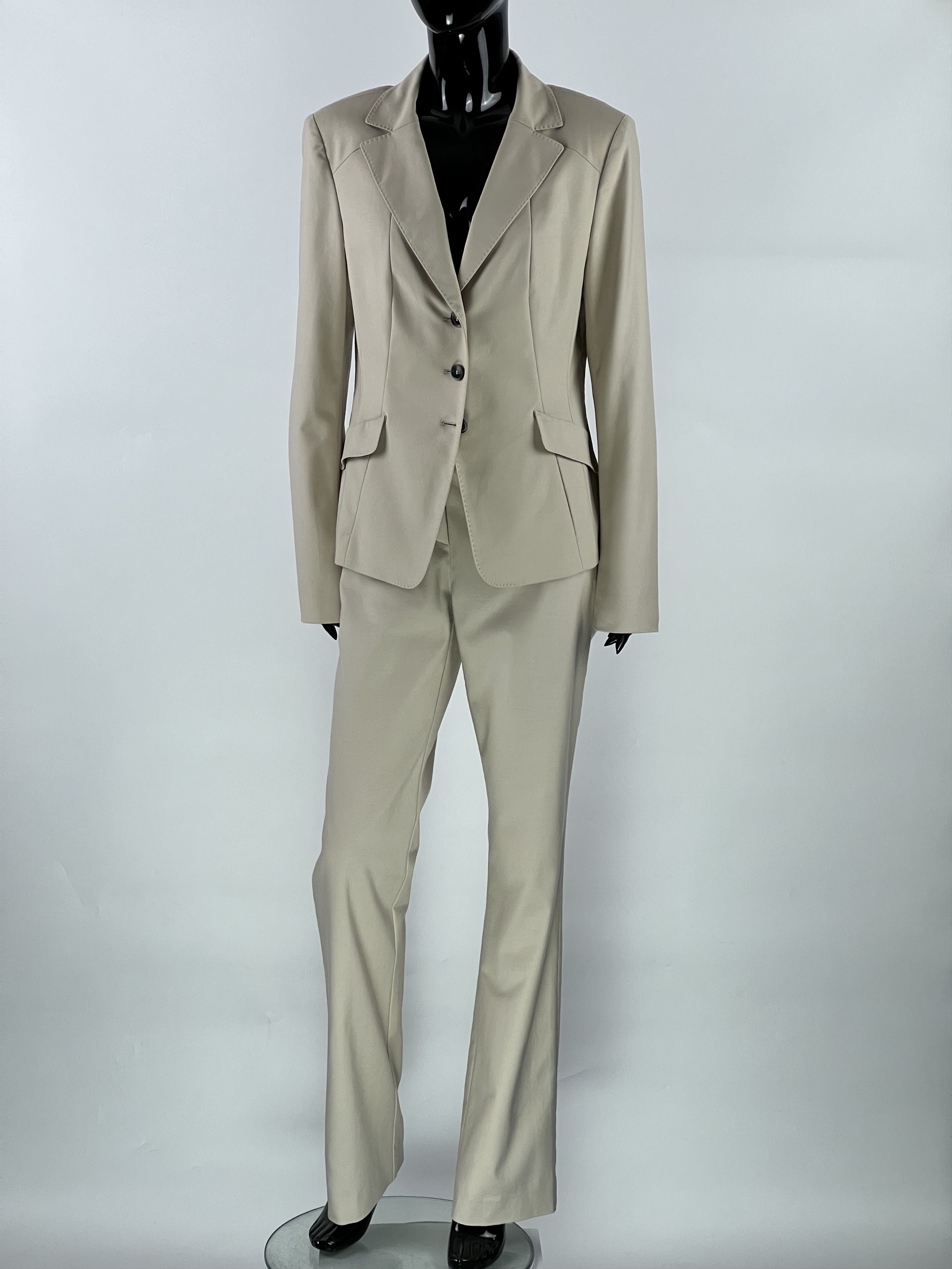 Designer Laurel Women's Beige Cotton Pant Suit Size US8 IT44 GB12 Size M / US 6-8 / IT 42-44 - 1 Thumbnail