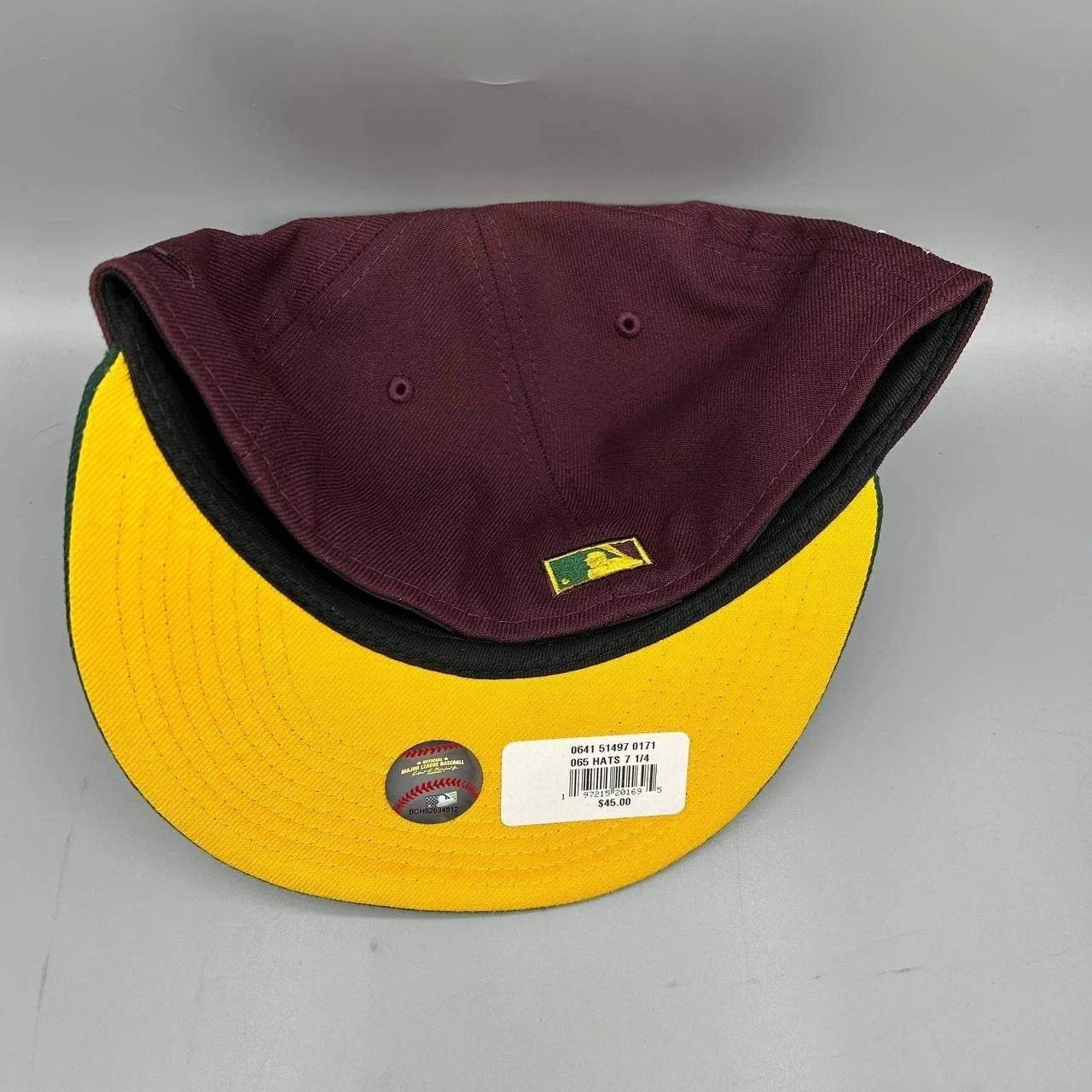 New Era Seattle Mariners Hat Men 7 1/4 Red Green MLB Fitted Cap New Size ONE SIZE - 8 Thumbnail
