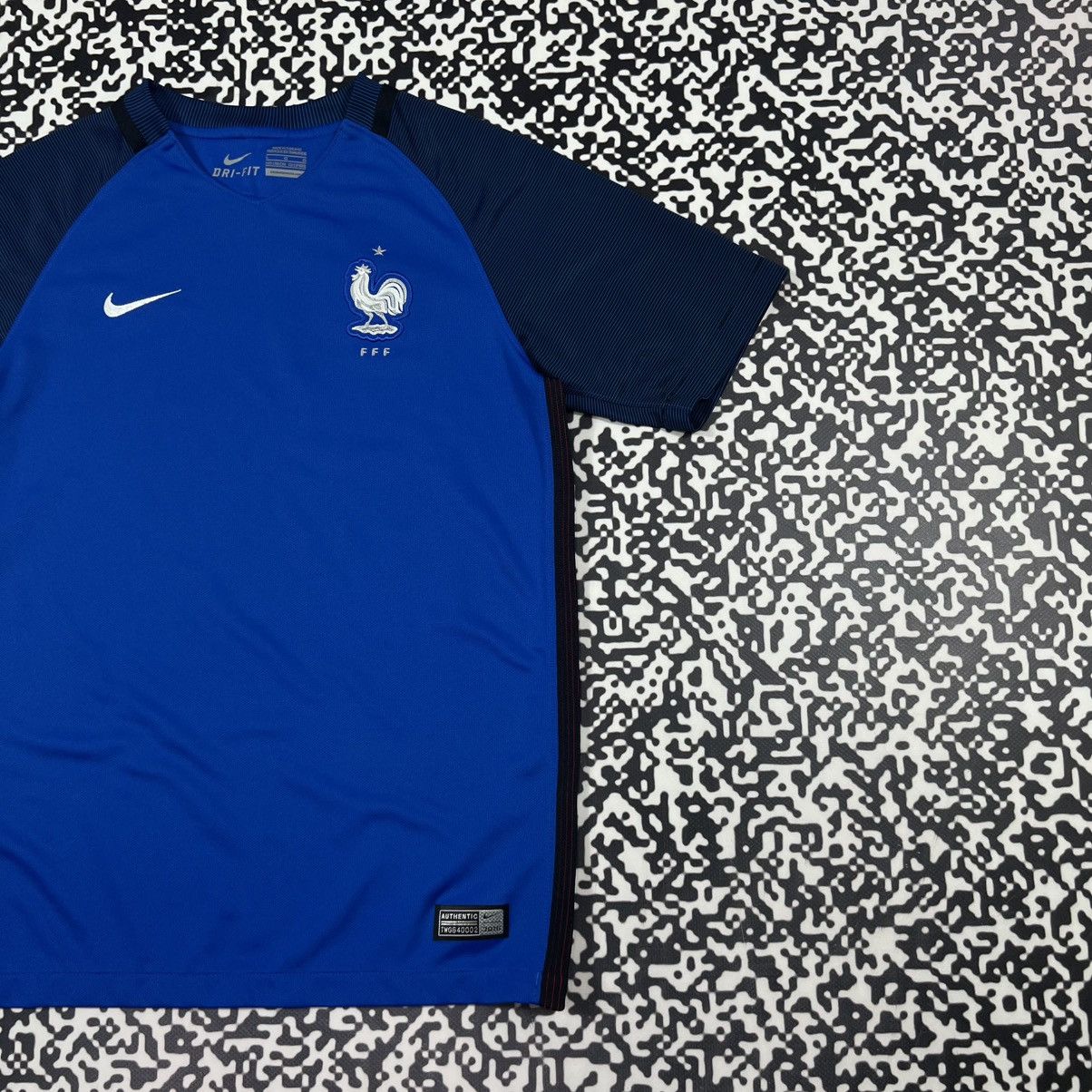 Nike Vintage Y2K Nike France Soccer Blokecore Style Jersey Tshirt Size S / US 4 / IT 40 - 6 Thumbnail