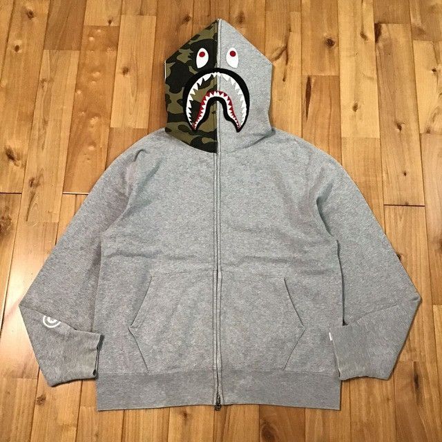 Bape × Nigo 2006 BAPE camo Shark full zip hoodie a bathing ape NIGO Size US S / EU 44-46 / 1 - 1 Thumbnail