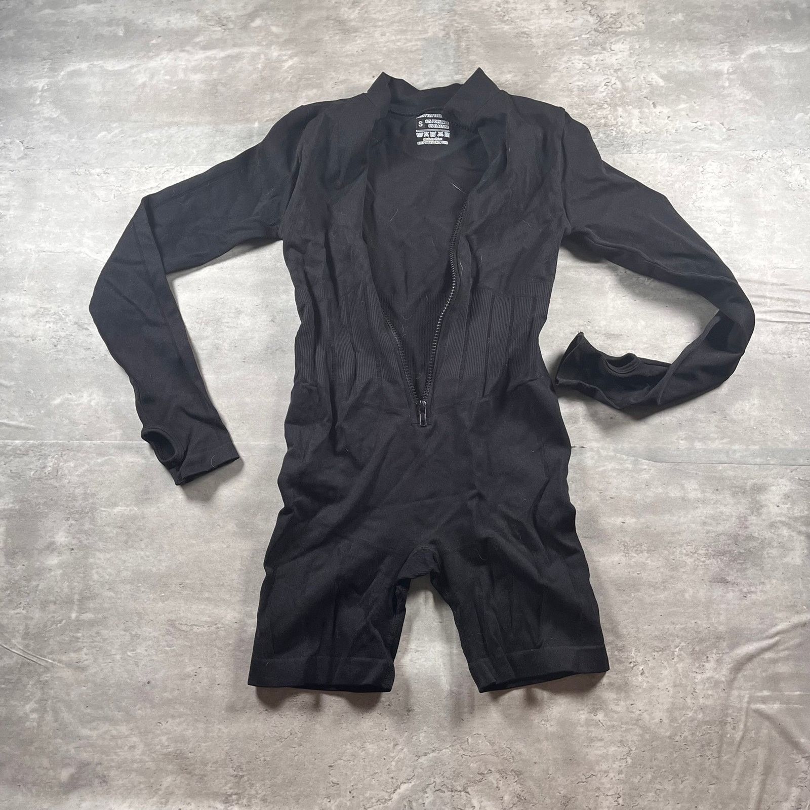 Zara Full body workout Size 22" - 1 Thumbnail