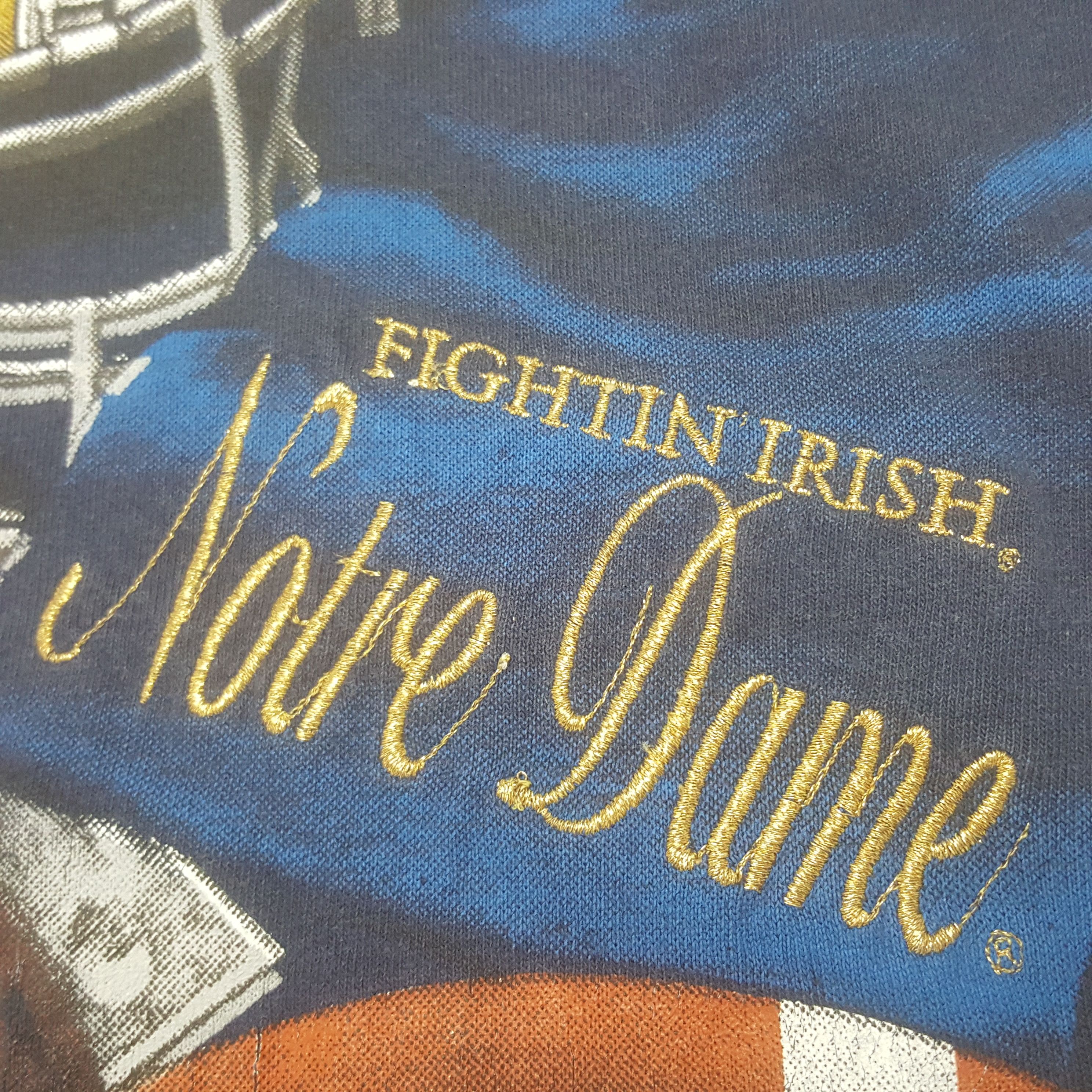 NFL × Nutmeg × Vintage Vintage 90's Notre Dame American NFL Team Tshirt Size US M / EU 48-50 / 2 - 11 Thumbnail