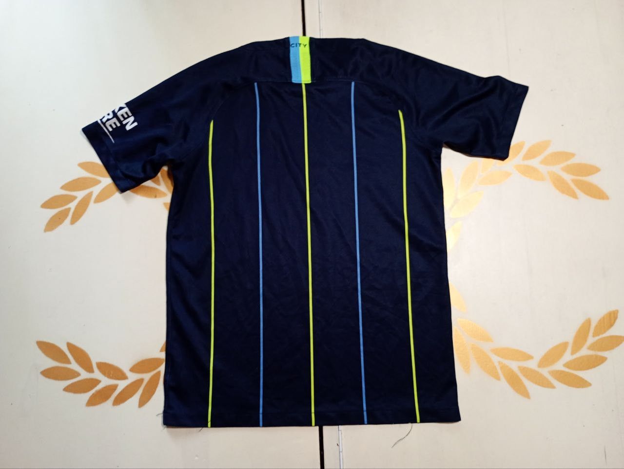 Nike Nike Manchester City Away Jersey 2018-2019 Kids size XL Size US S / EU 44-46 / 1 - 9 Thumbnail